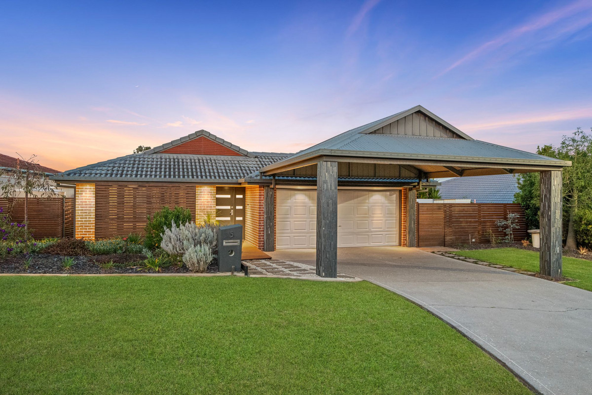 5 Gunsynd Drive, Dakabin, QLD 4503 - Image 1