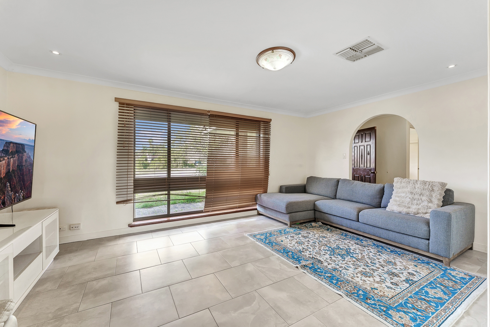 10 Beete Place, Beechboro, WA 6063 - Image 6