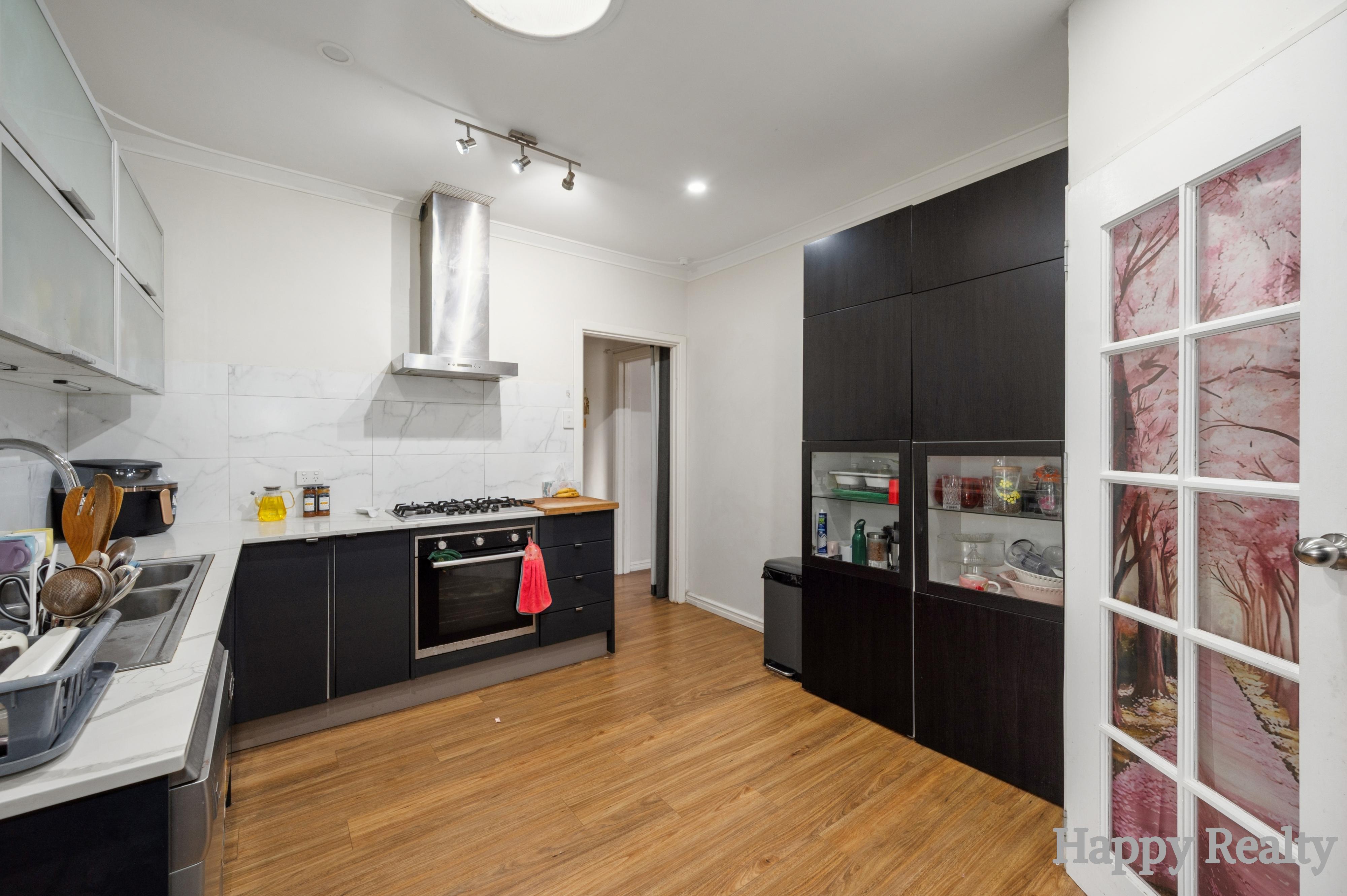 33 COOPS AVENUE, Thornlie WA 6108 - Image 5