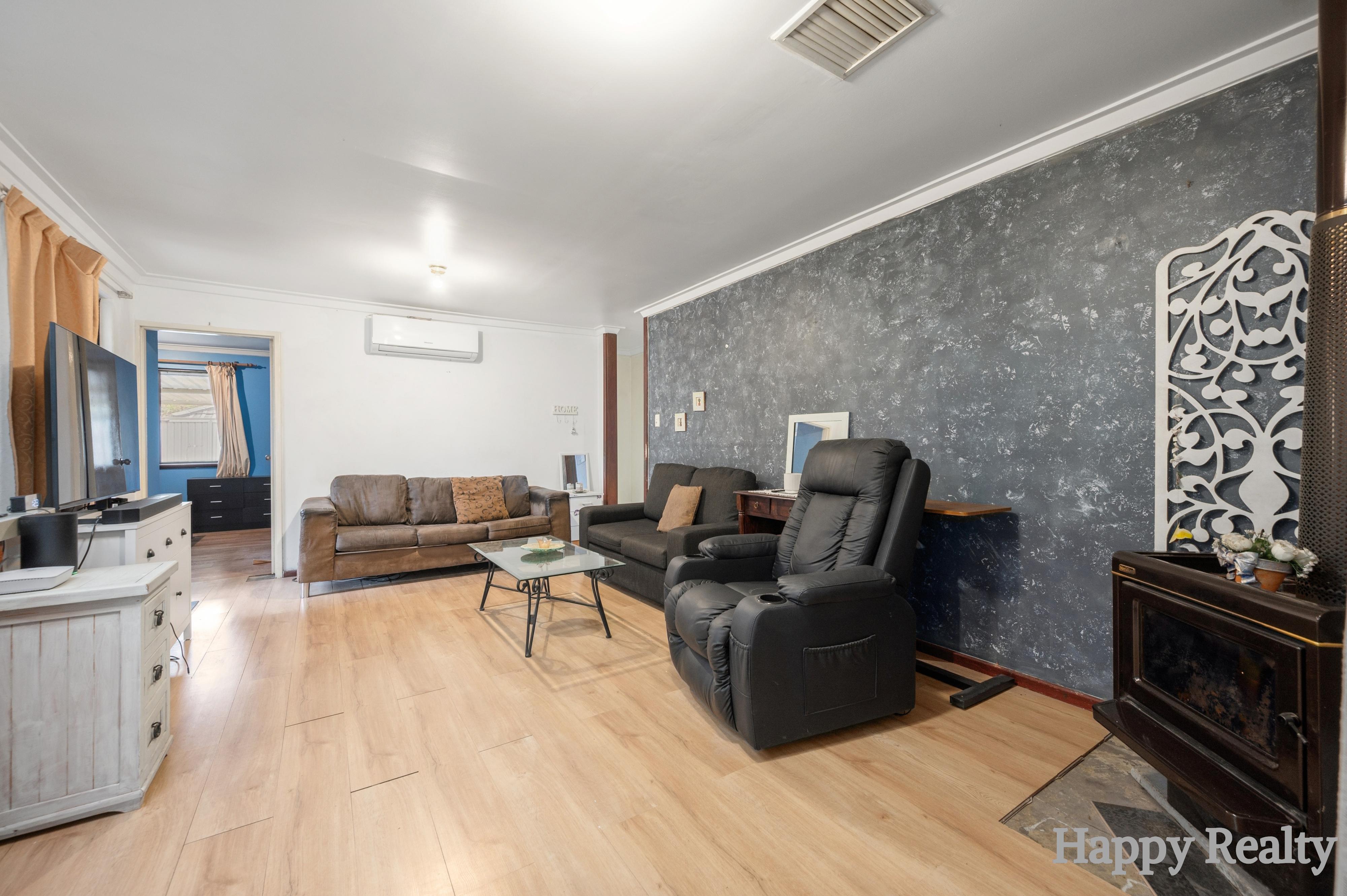 4 DENHAM WAY, Thornlie WA 6108 - Image 10