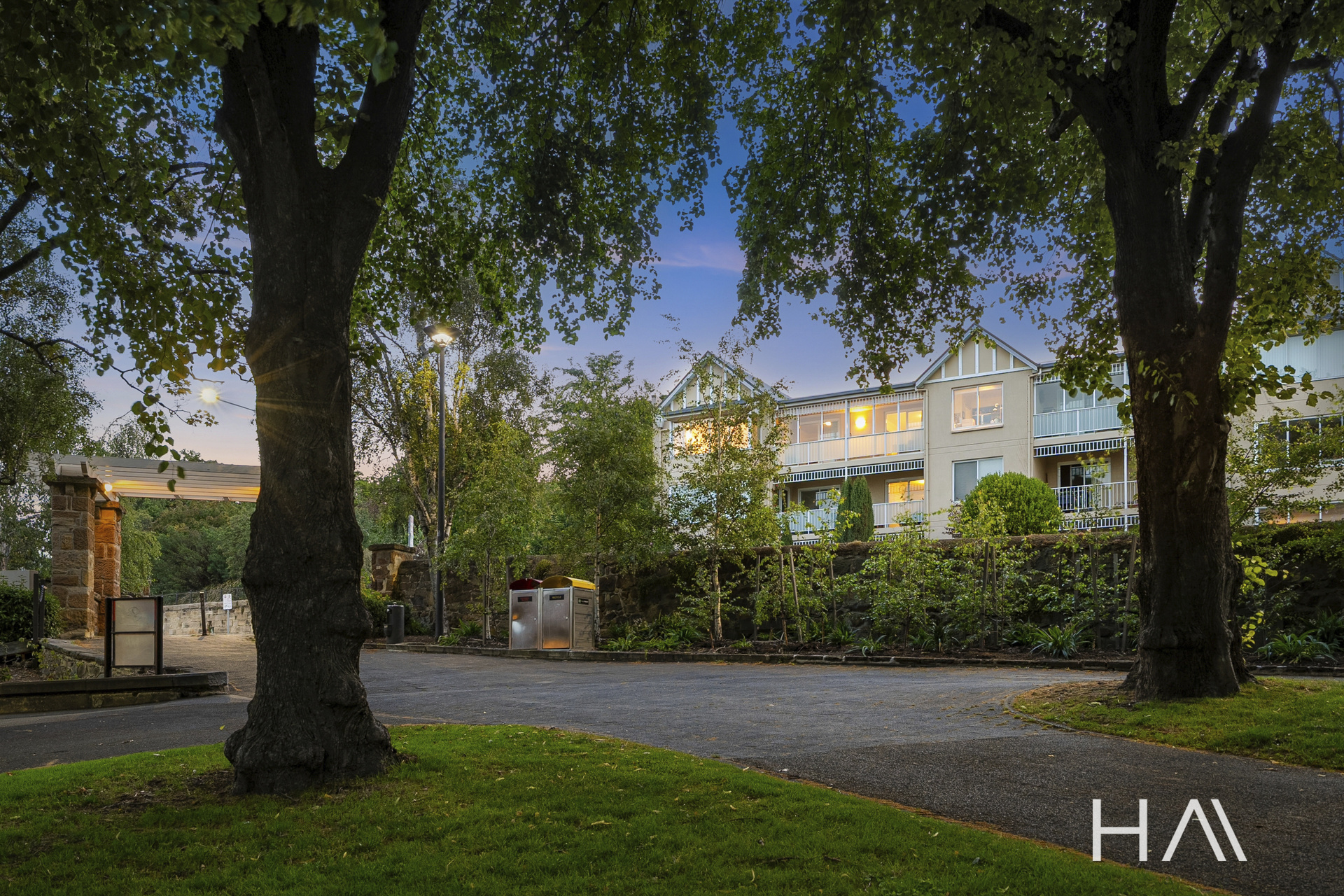 6/12 Wilmot Street, Hobart, Tas, 7000 - Image 1
