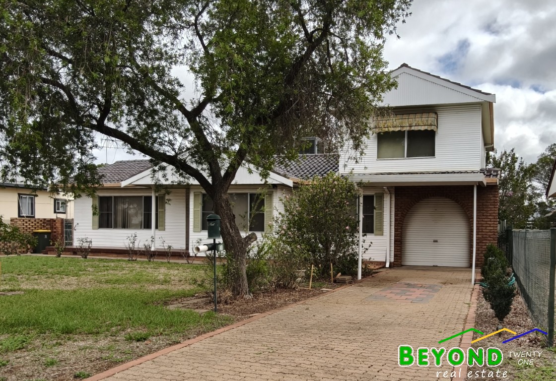 40 BOBS STREET, Gilgandra NSW 2827 - Image 1