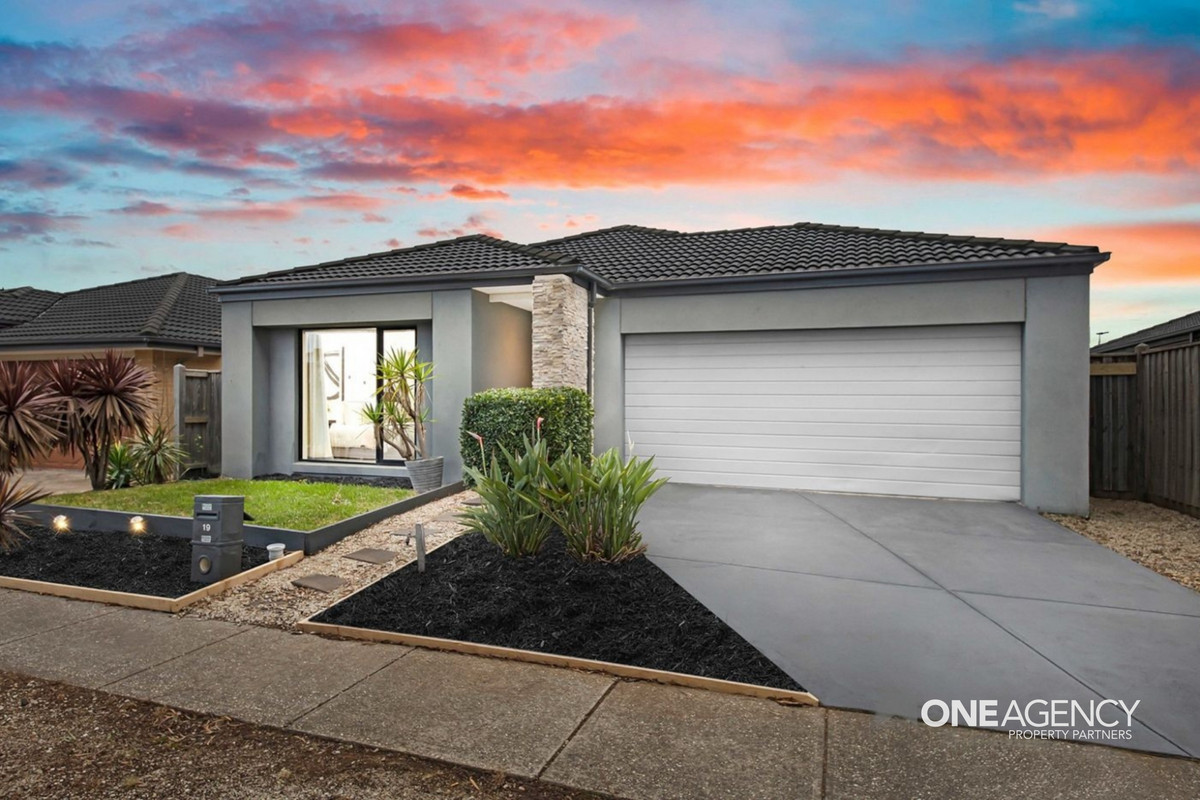 3-bedroom house at 19 Baltic Circuit, Point Cook, VIC 3030, Wyndham, Victoria