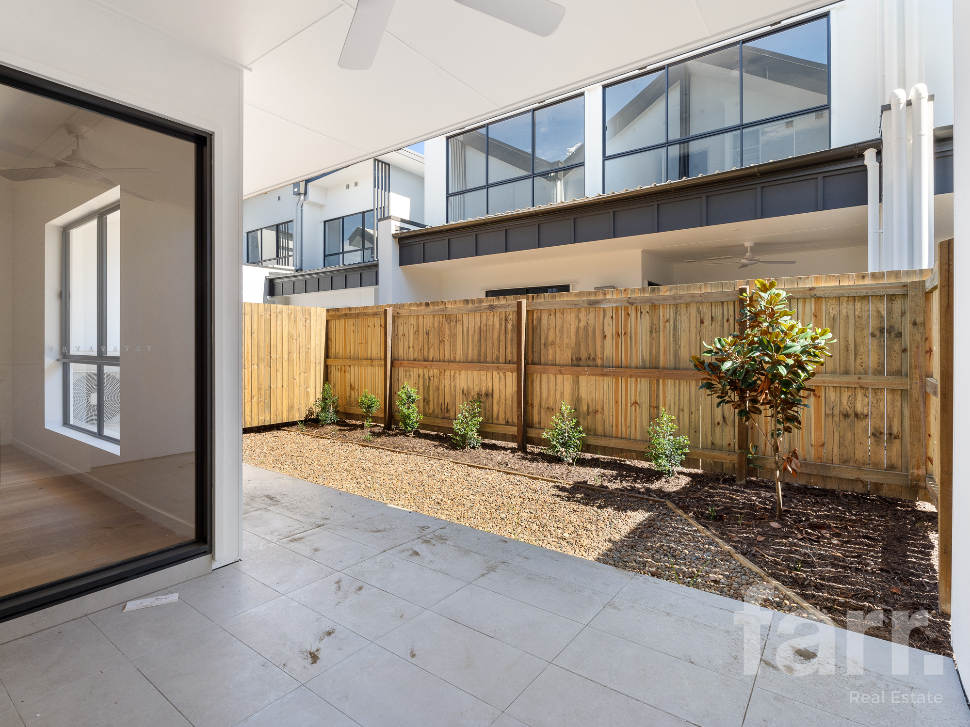 12/192 Marina Quays Boulevard, Hope Island, Qld, 4212 - Image 4