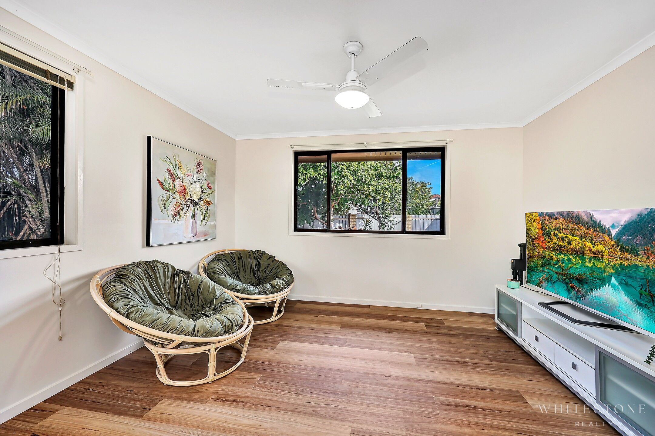 28 AVENELL STREET, Avenell Heights QLD 4670 - Image 9