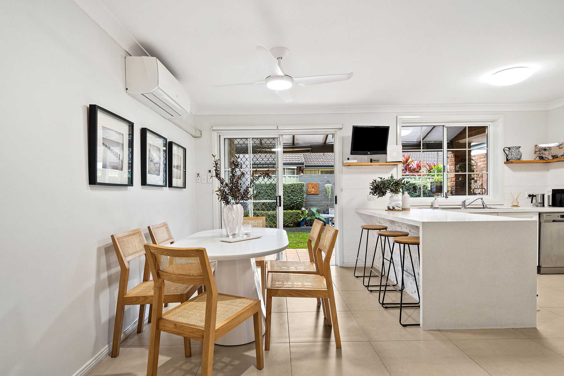 2/39 Gannons Road, Caringbah, NSW 2229 - Image 4