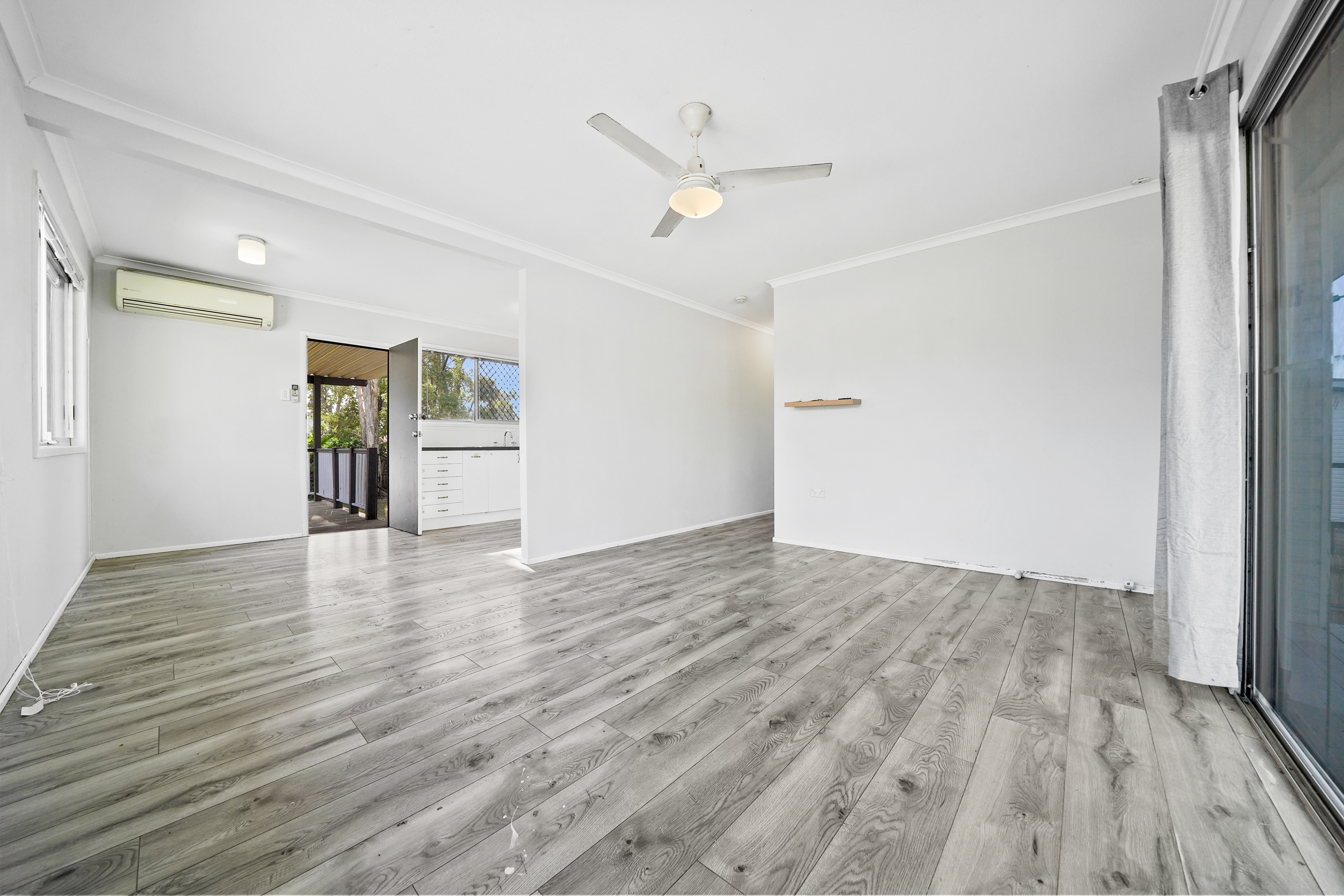 31 Cowper Avenue, Eagleby, QLD 4207 - Image 4