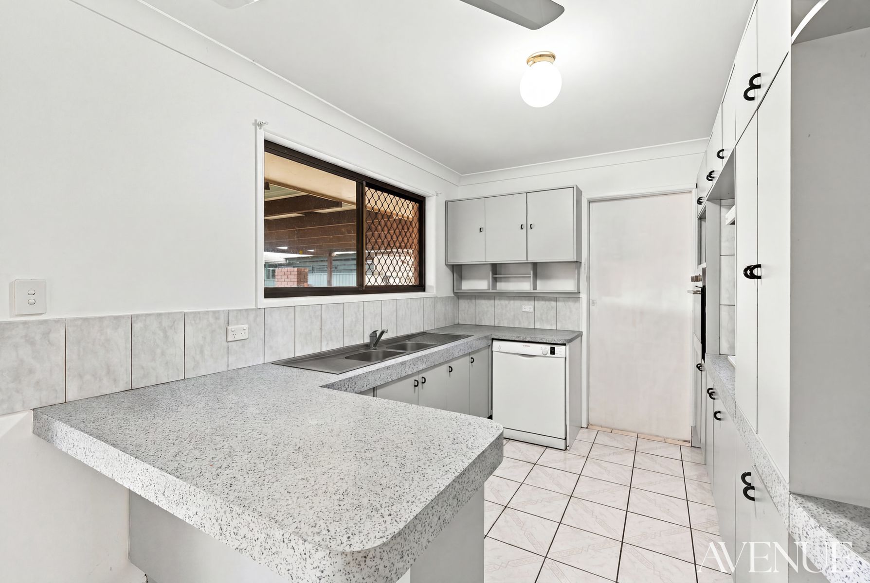 56 Flinders Crescent, Boronia Heights QLD 4124 - Image 10