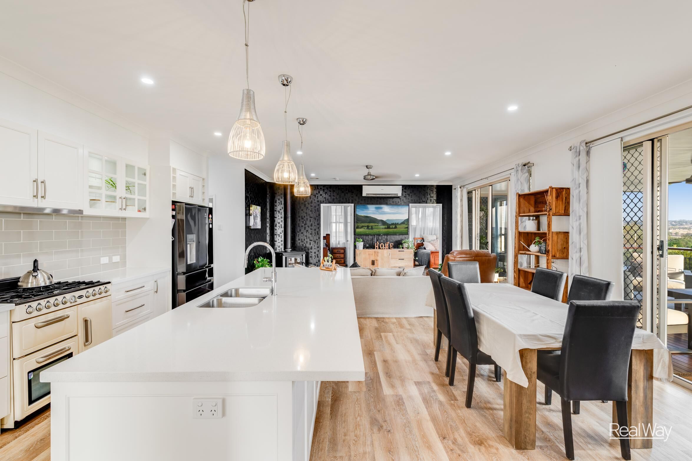 6-bedroom house at 13 Panorama Crescent, Gowrie Junction, QLD 4352, Toowoomba, Queensland