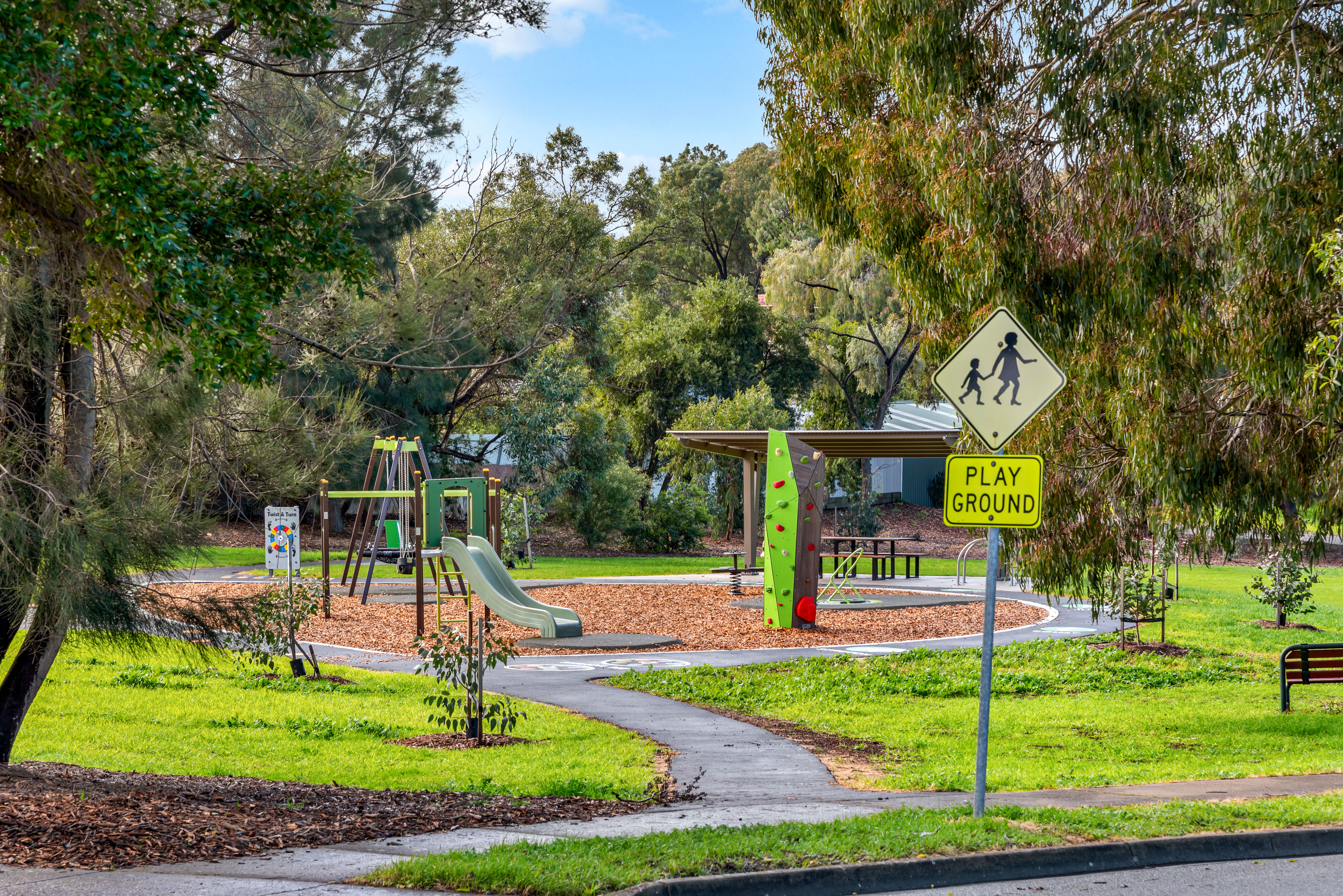 3-bedroom house at 24 Greengate Grove, Hackham, SA 5163, Onkaparinga, South Australia