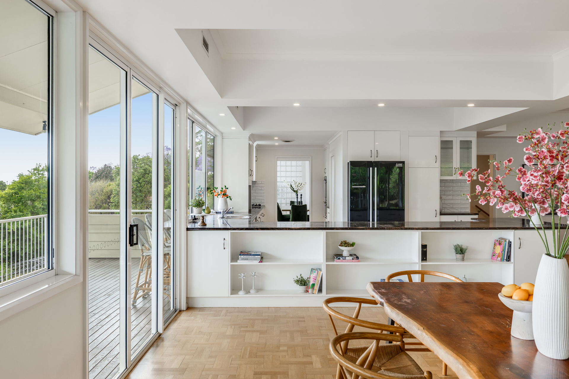 7-bedroom house at 7 Curzon Street, Mount Lofty, QLD 4350, , Queensland