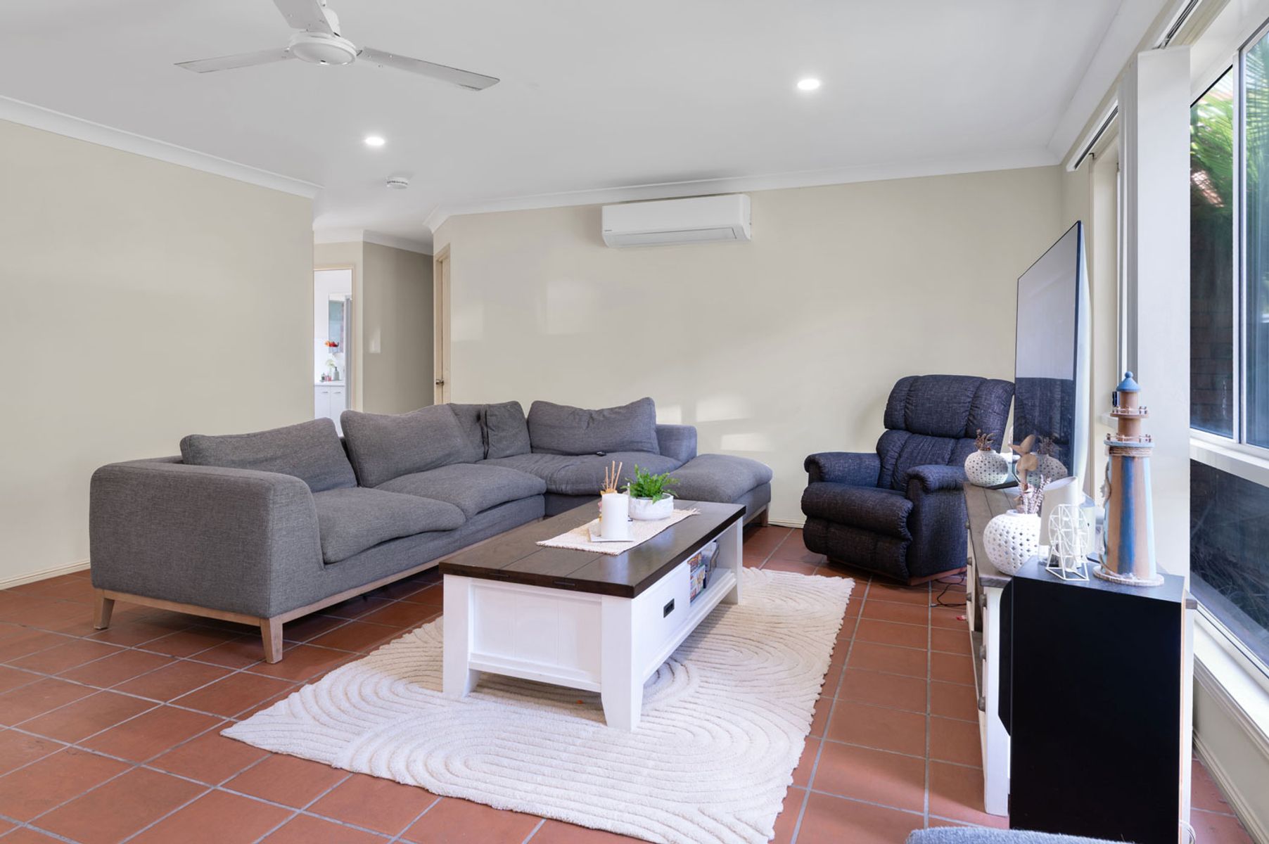22 Davis Cup Court, Oxenford, QLD 4210 - Image 6