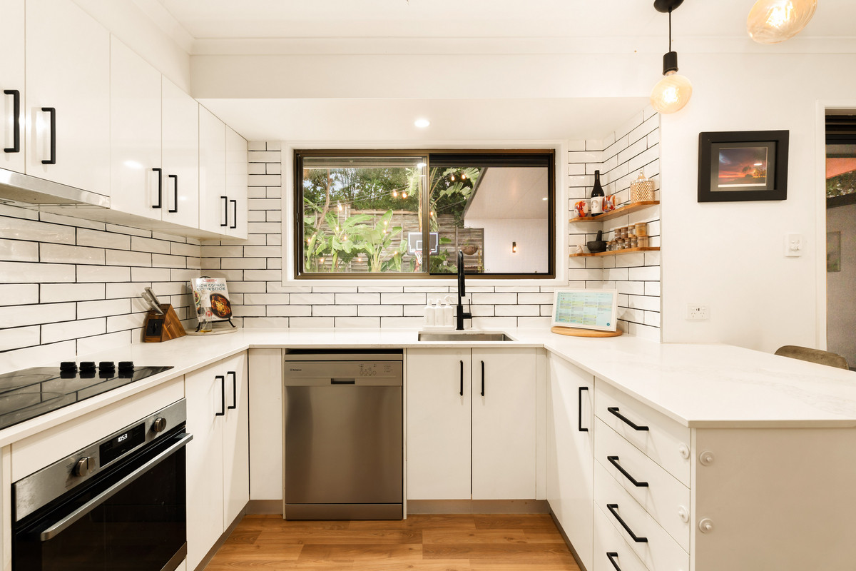 5 HYLACOLA DRIVE, Albany Creek QLD 4035 - Image 6