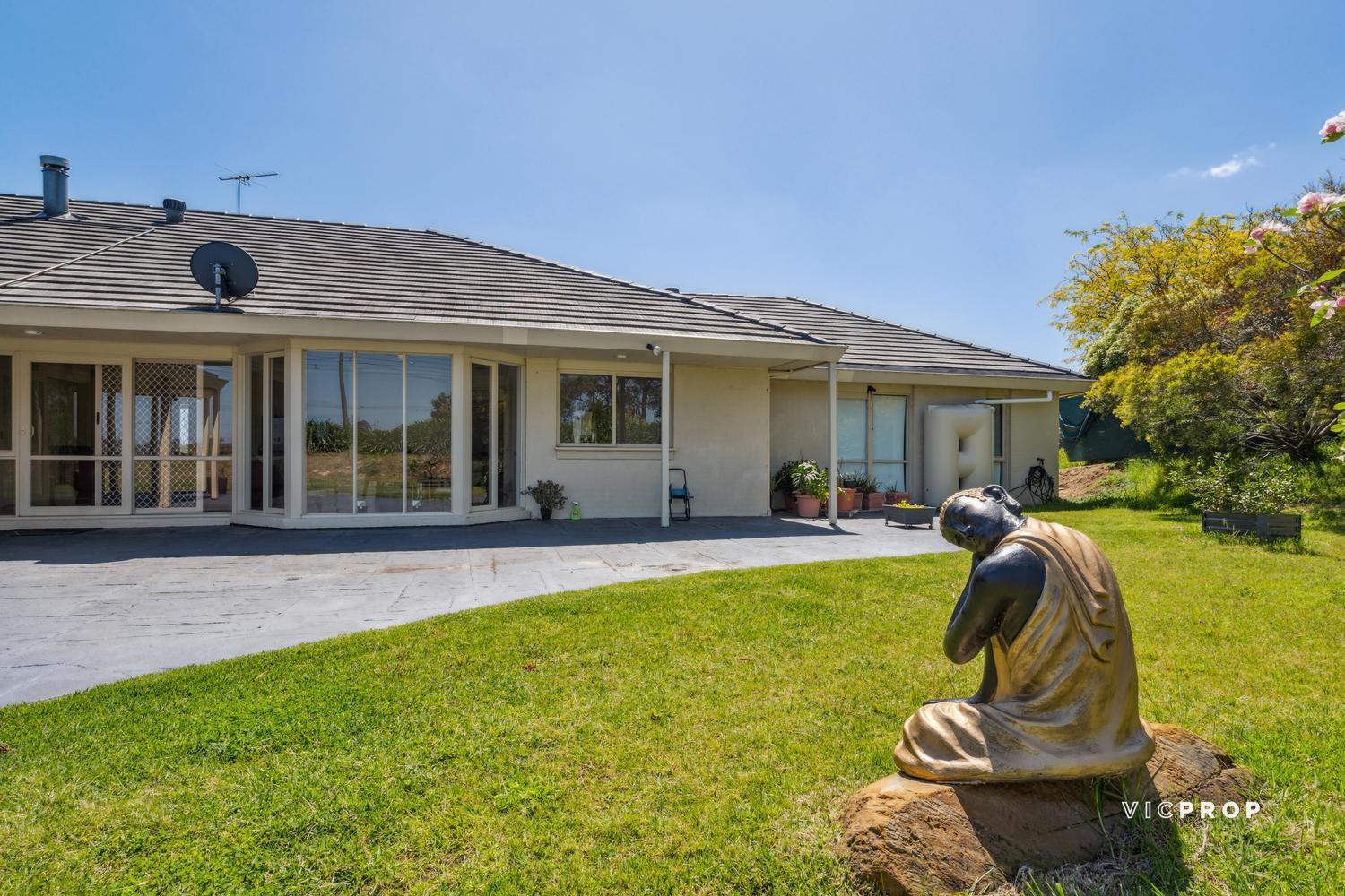 5-bedroom house at 4 Meaka Court, Warrandyte, VIC 3113, Manningham, Victoria