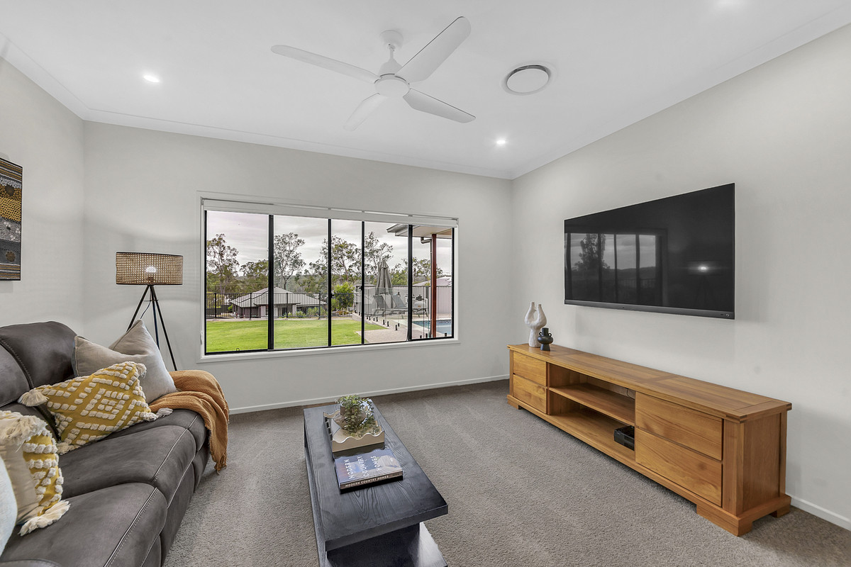 4-bedroom house at 7 Pelling Place, Deebing Heights, QLD 4306, Ipswich, Queensland