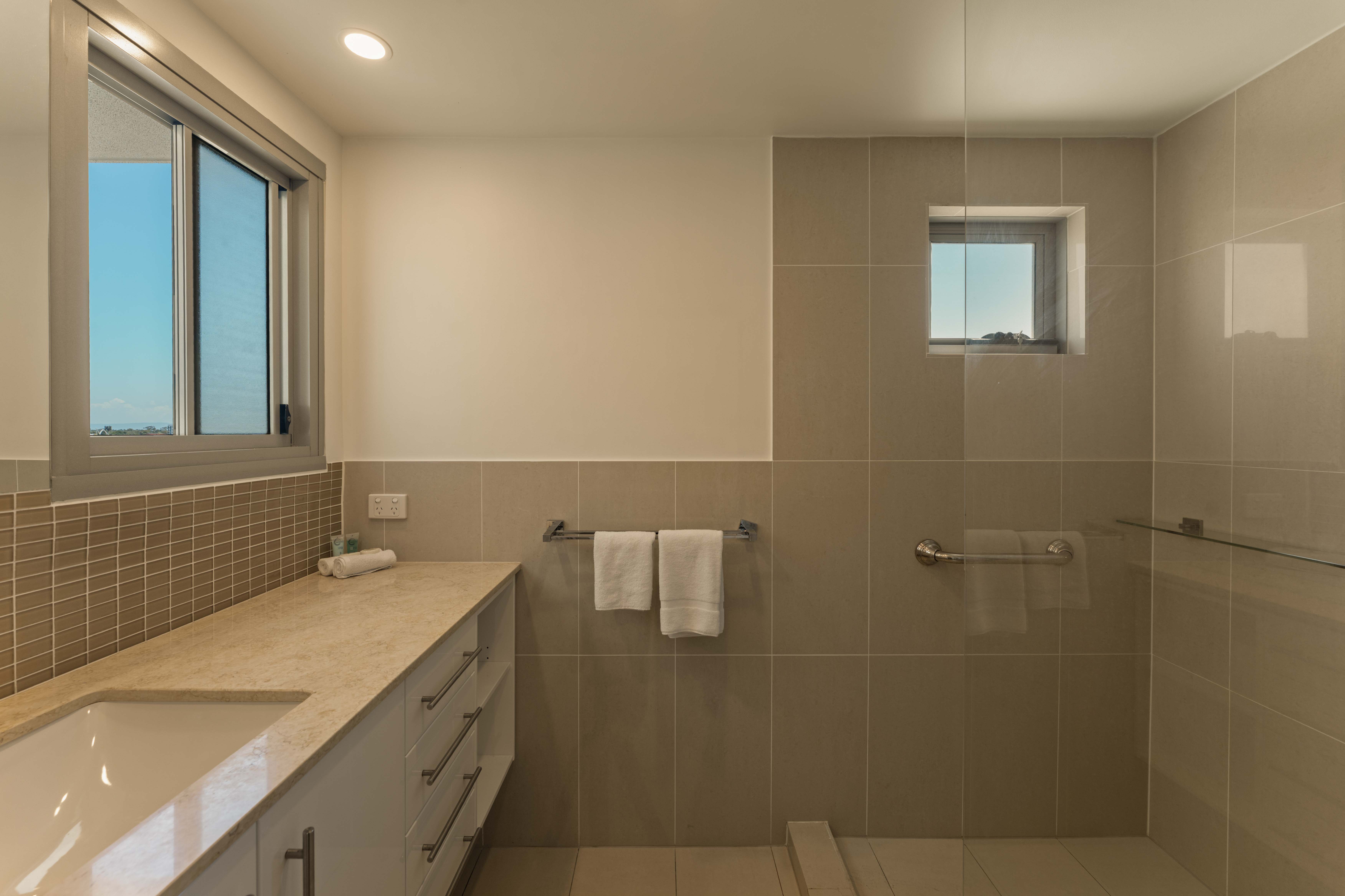 701/185 Redcliffe Parade, Redcliffe, QLD 4020 - Image 10