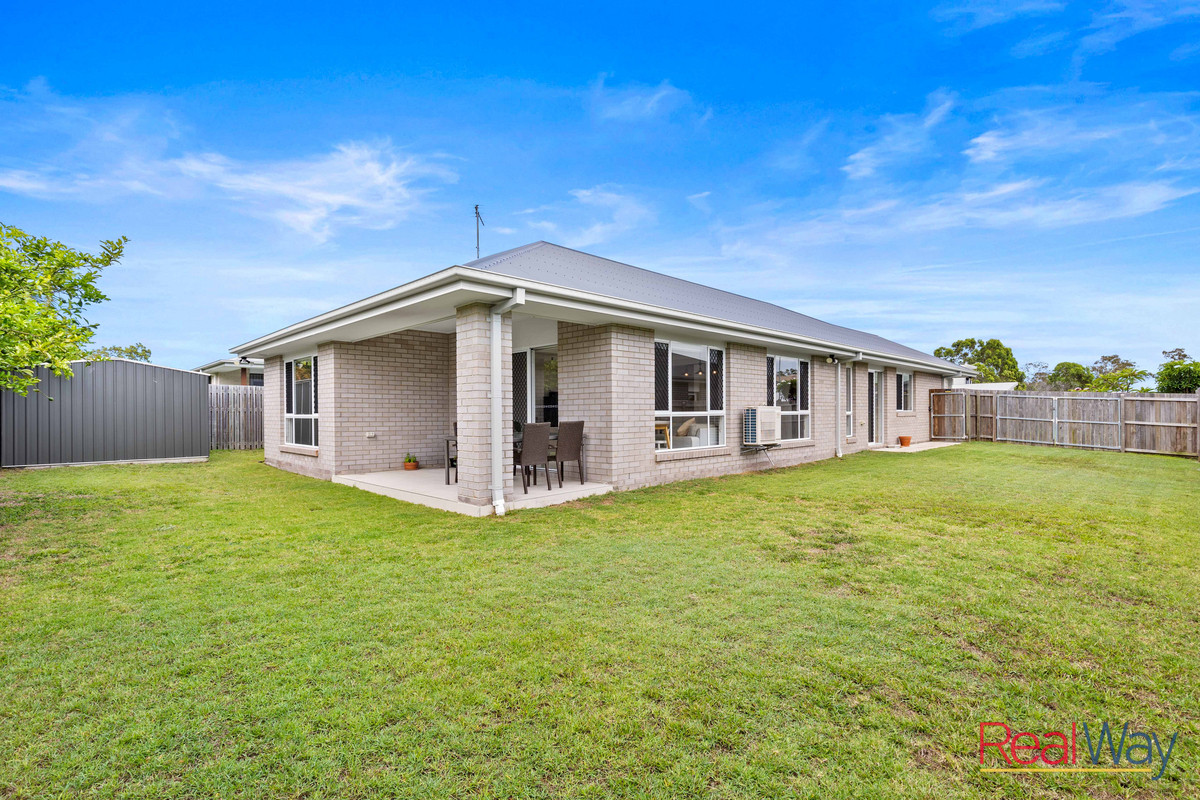 16 WAUGH STREET, Urangan QLD 4655 - Image 10