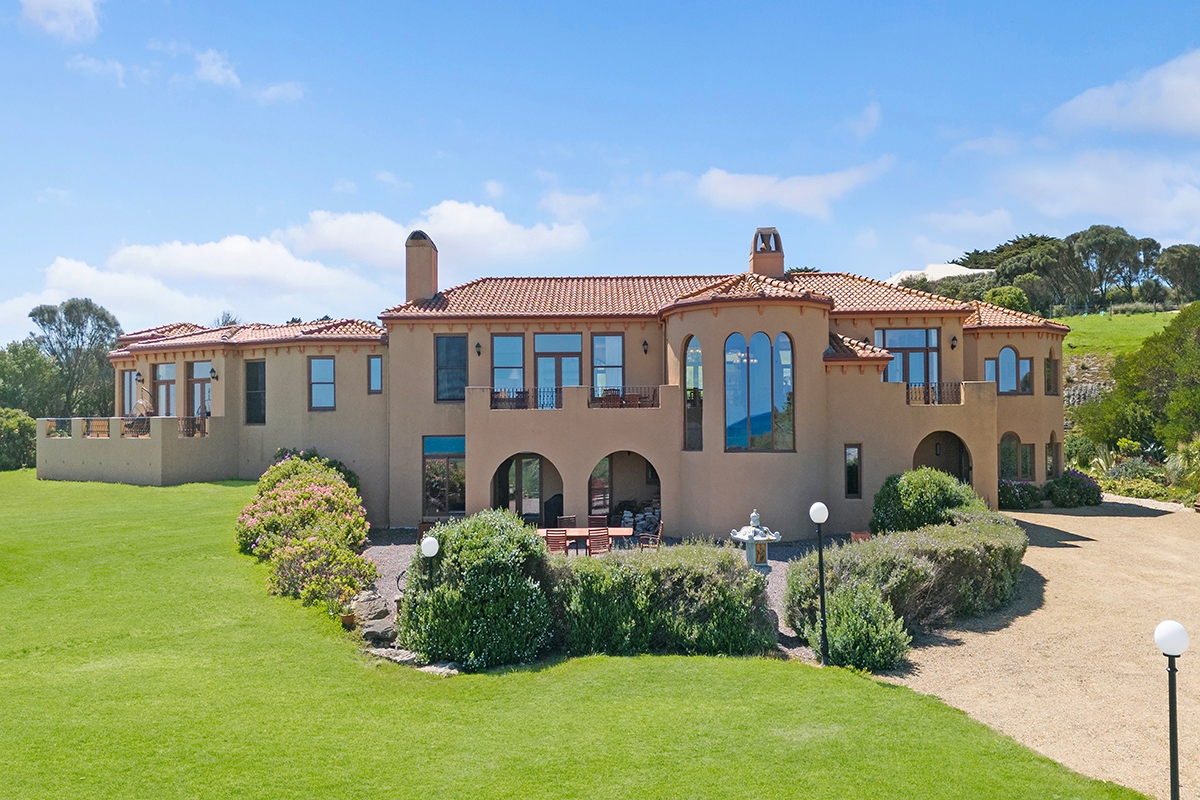 5-bedroom house at 22 Logans Beach Road, Warrnambool, VIC 3280, Warrnambool, Victoria