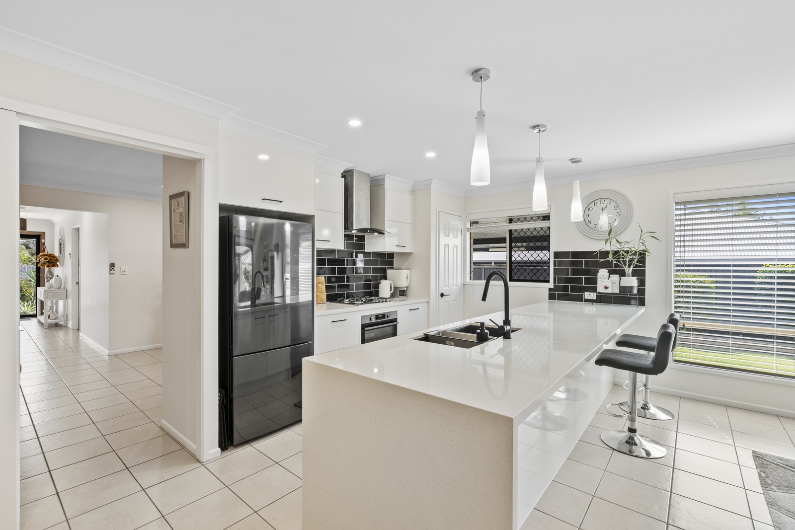 8 YARWOOD CRESCENT, Ormeau Hills QLD 4208 - Image 5