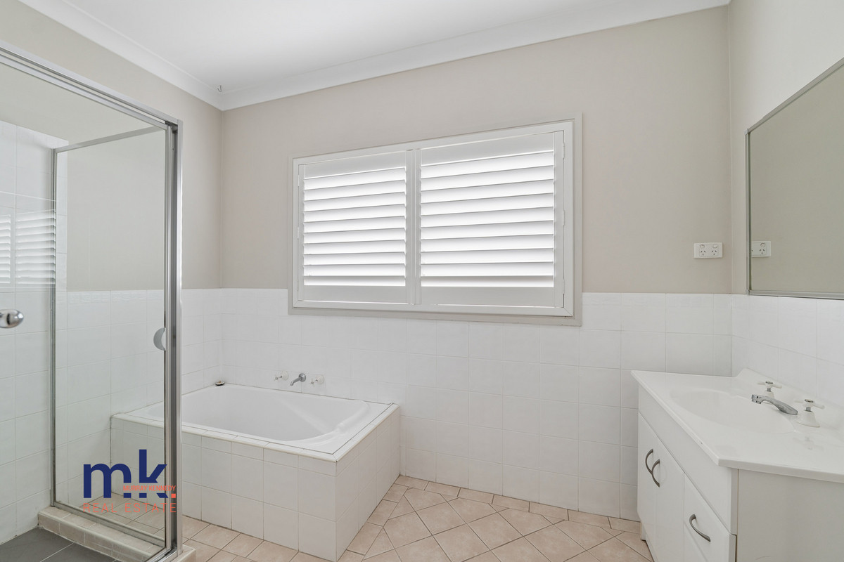 5-bedroom house at 3 Hogan Place, Mount Annan, NSW 2567, Camden, New South Wales