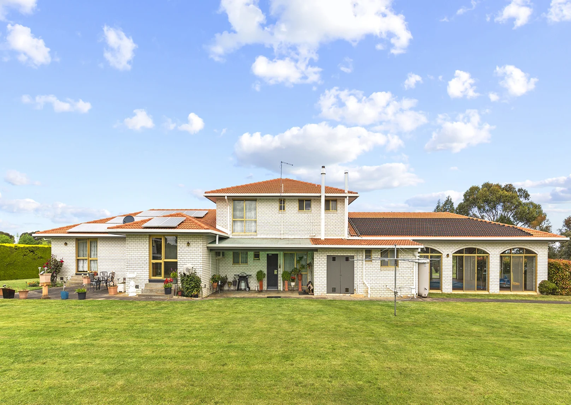 1-bedroom unit at 296 Remembrance Drive, Cardigan, VIC 3352, Ballarat, Victoria