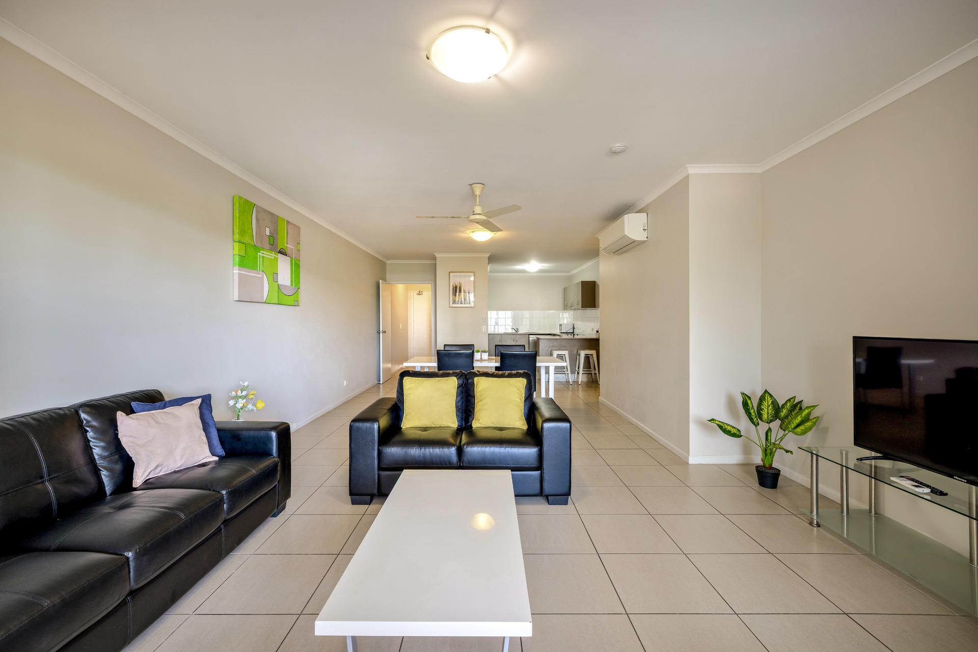 EDGE APARTMENTS CAIRNS 208 331-337 LAKE STREET, CAIRNS NORTH QLD 4870 - Image 4