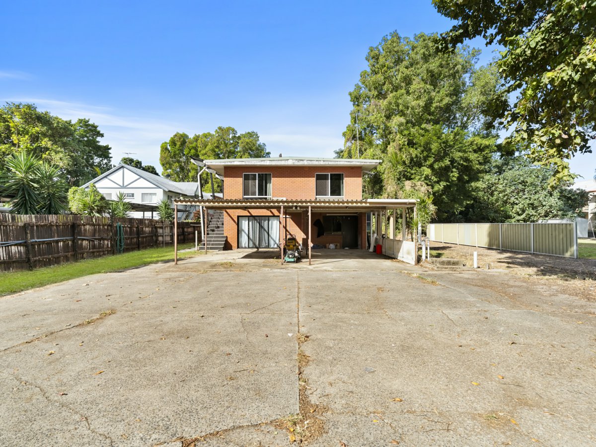 7-bedroom house at 10 Mayers Street, Manunda, QLD 4870, Cairns, Queensland