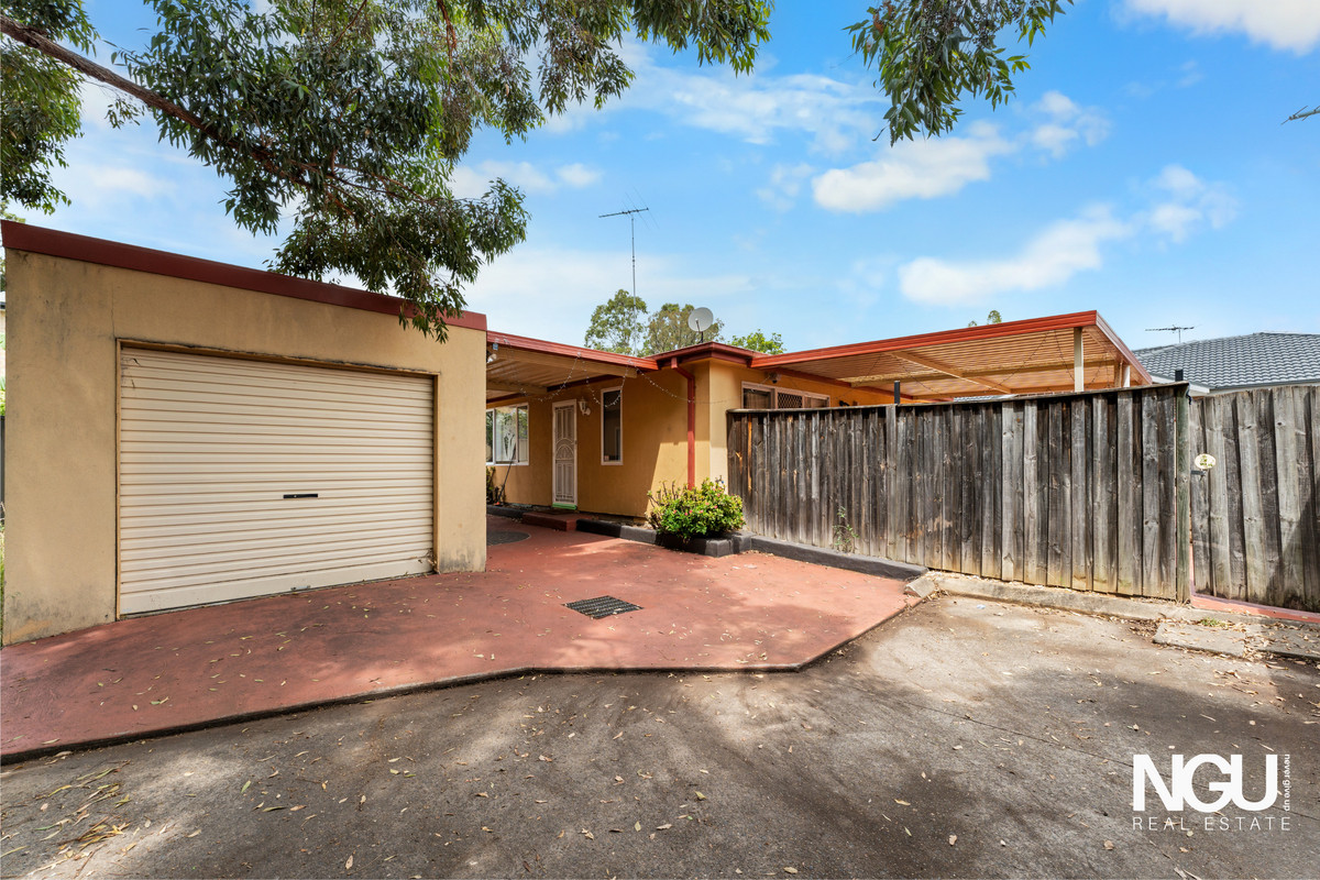 4 31 DOUGLAS ROAD, QUAKERS HILL NSW 2763 - Image 1