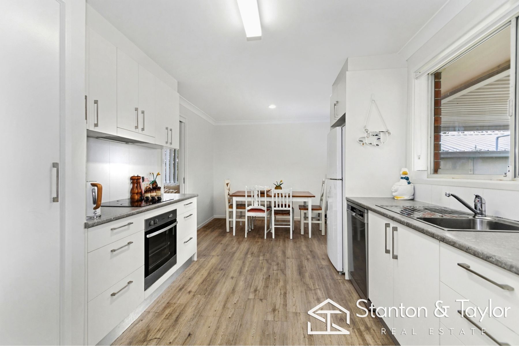 40 Greenway Drive, South Penrith, NSW 2750 - Image 3
