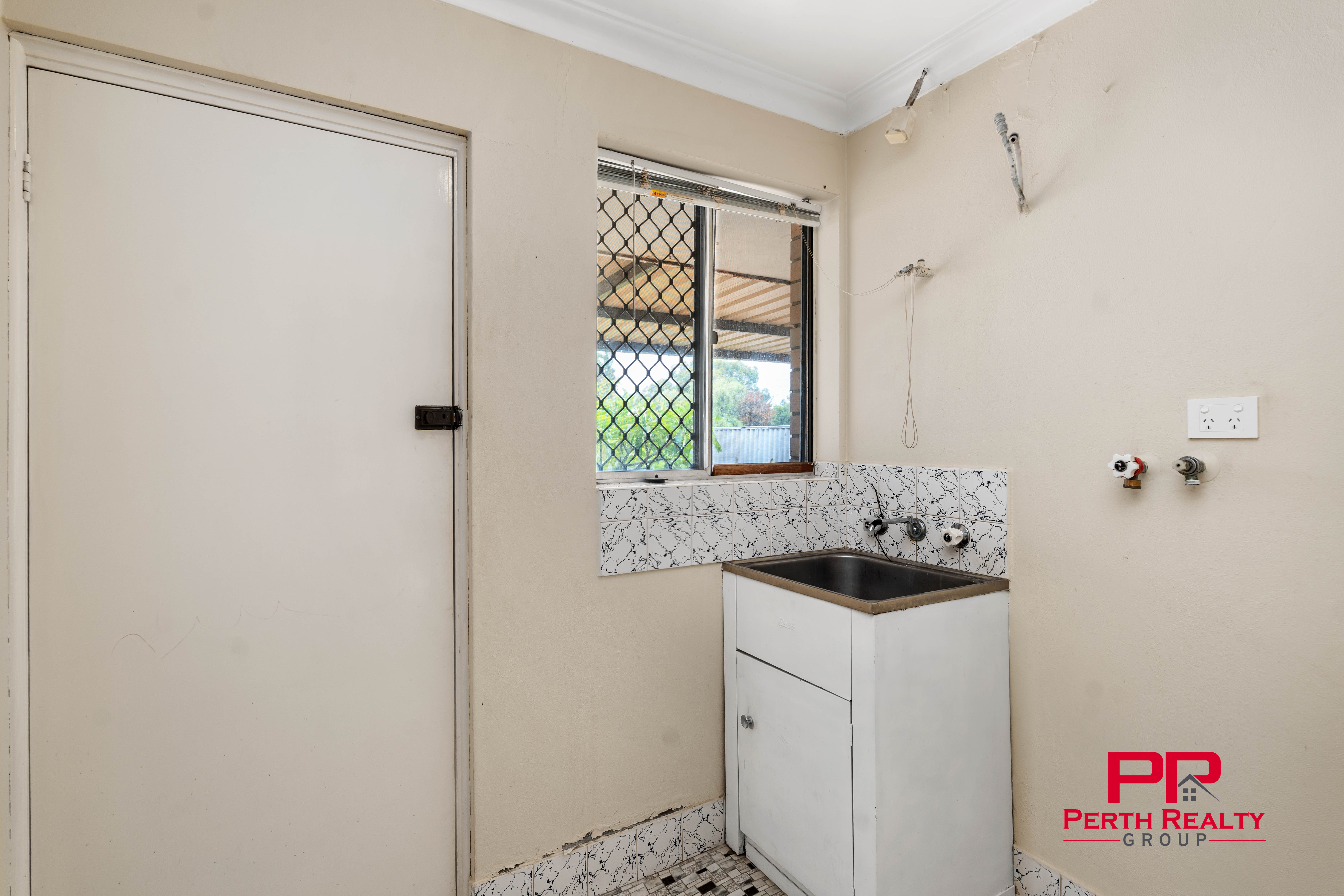 4-bedroom unit at 7-9 CAVERSHAM AVENUE, Caversham WA 6055, Swan, Western Australia