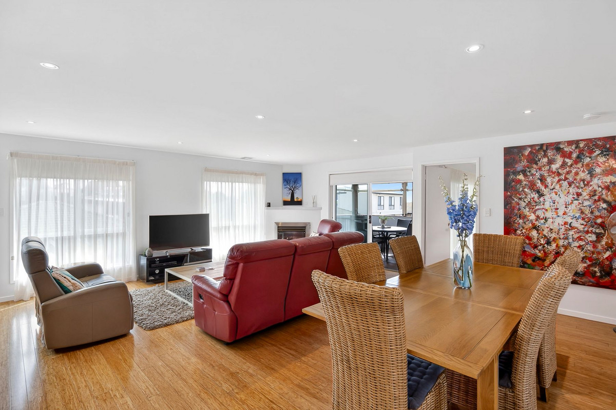 1 4 PEARL STREET, TORQUAY VIC 3228 - Image 8