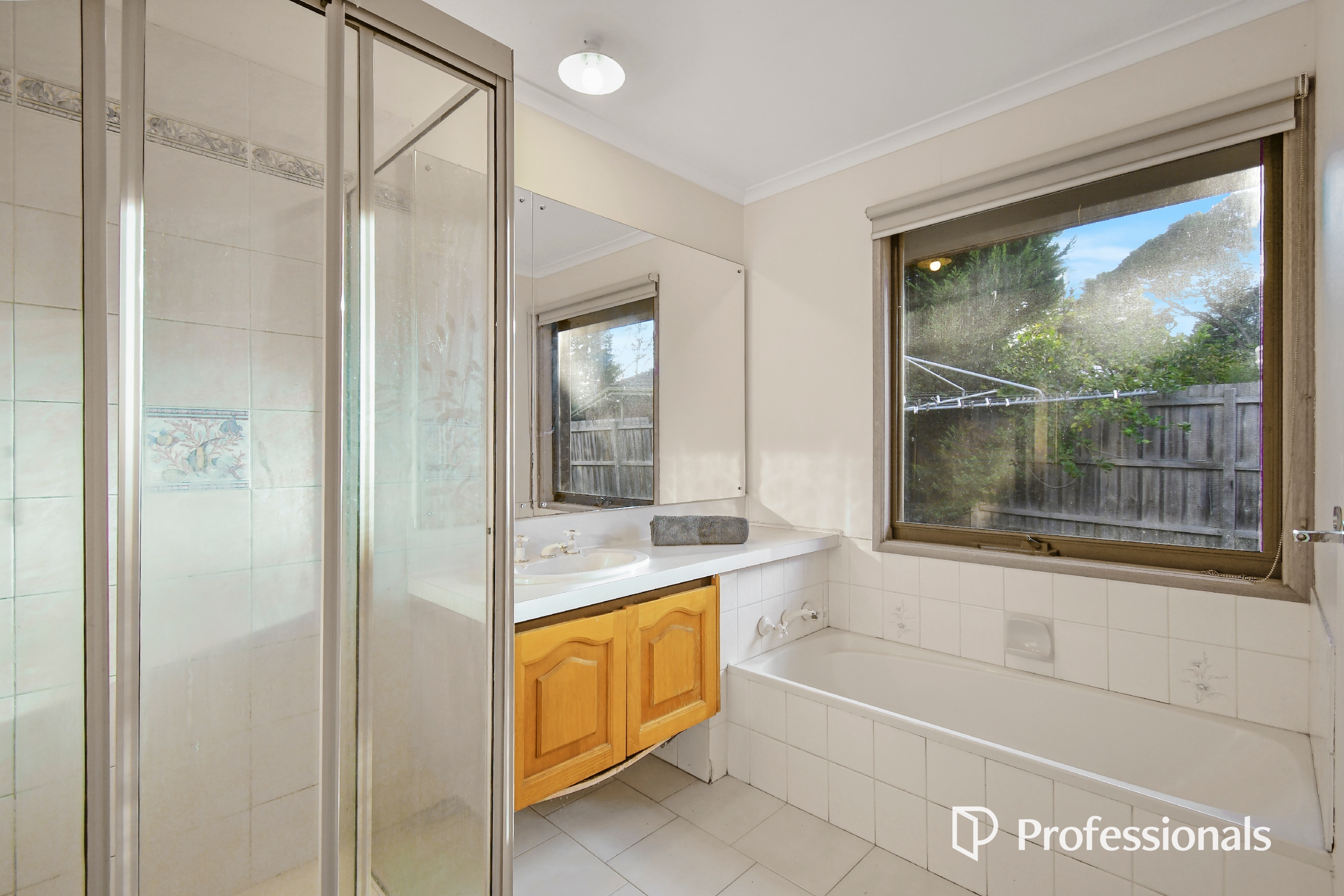 5-bedroom house at 28 Murray Crescent, Rowville, VIC 3178, Knox, Victoria