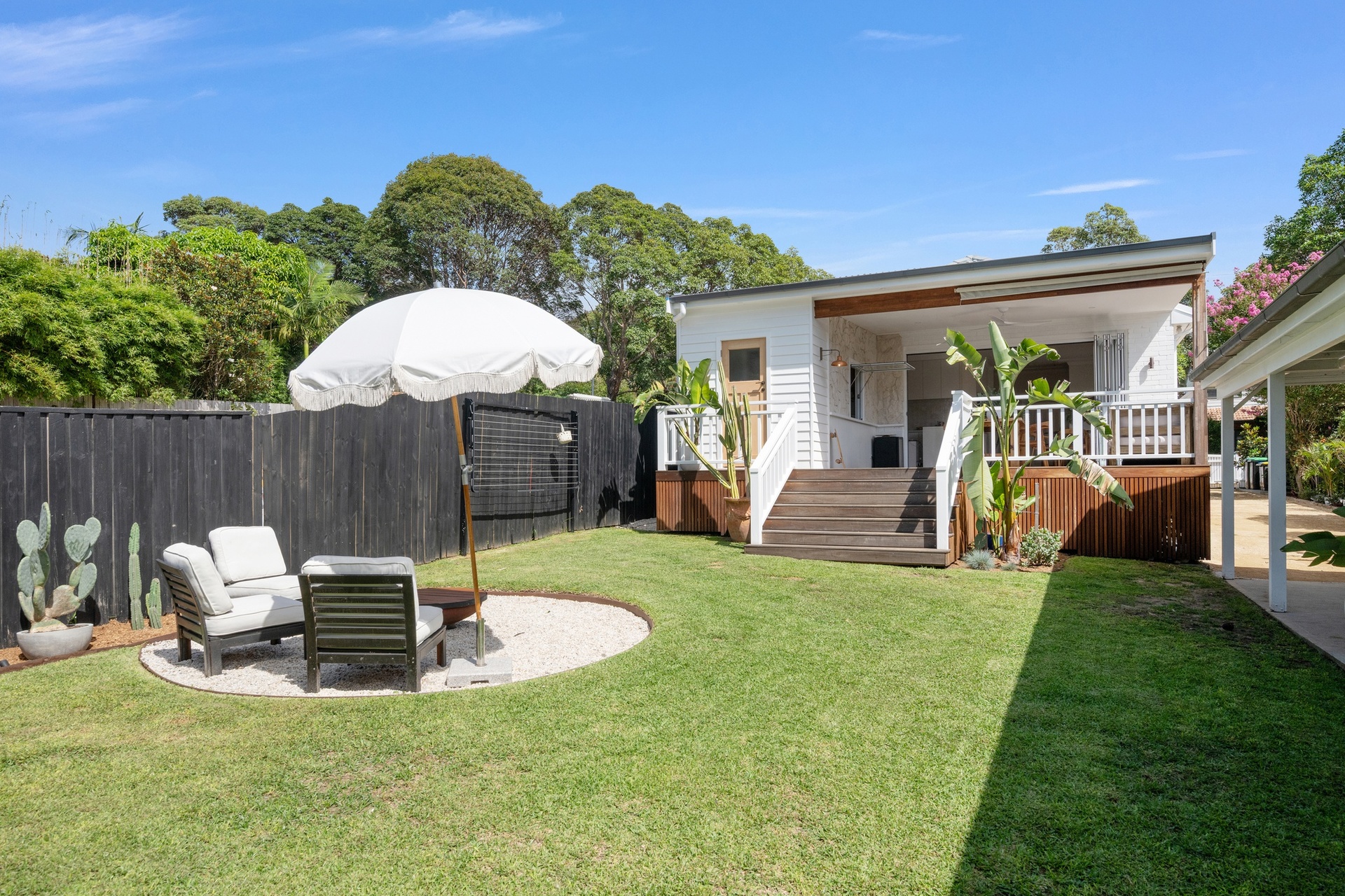 6 WARATAH STREET, Freshwater NSW 2096 - Image 2