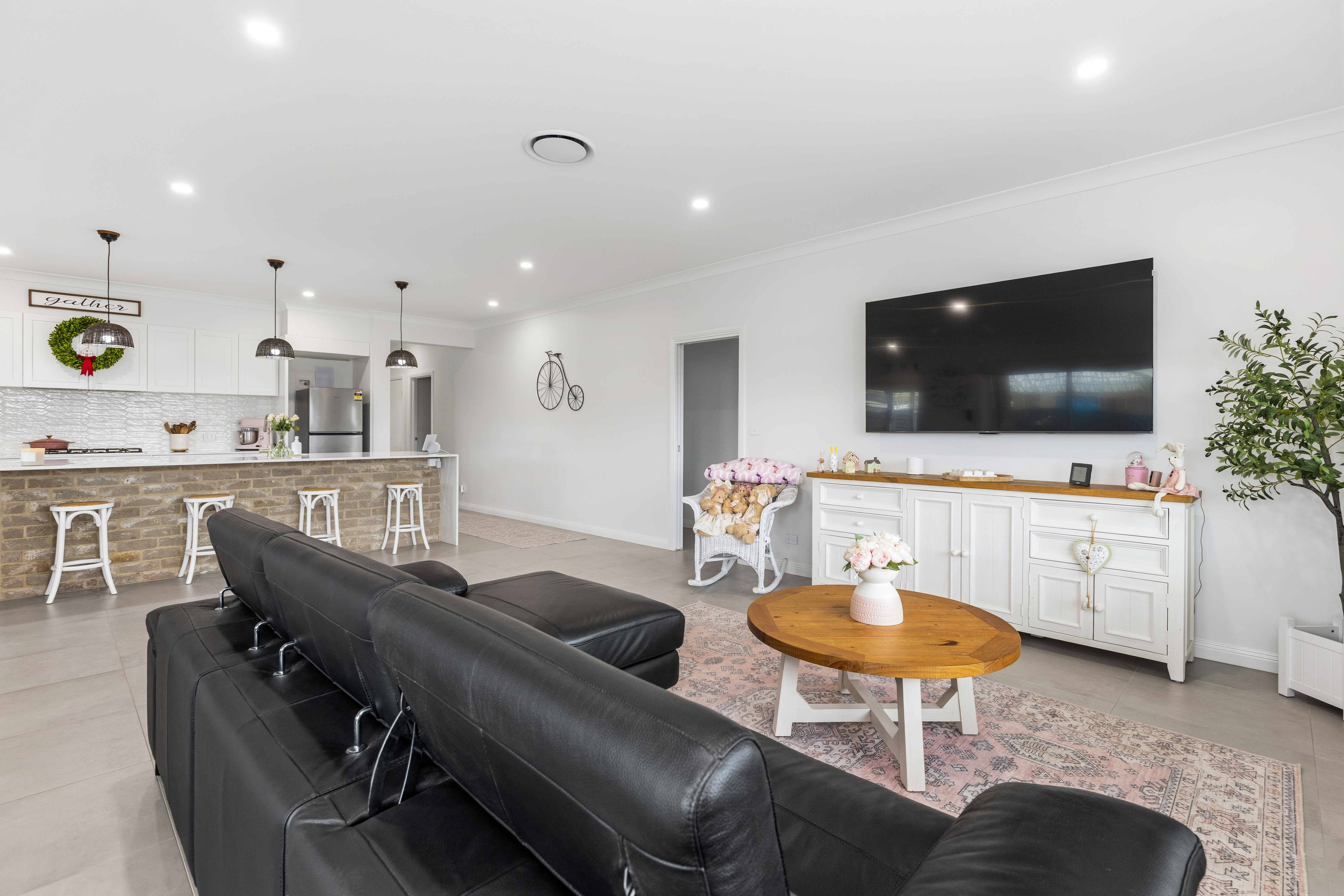 4-bedroom house at 18 Lacebark Drive, Forest Hill, NSW 2651, Wagga Wagga, New South Wales