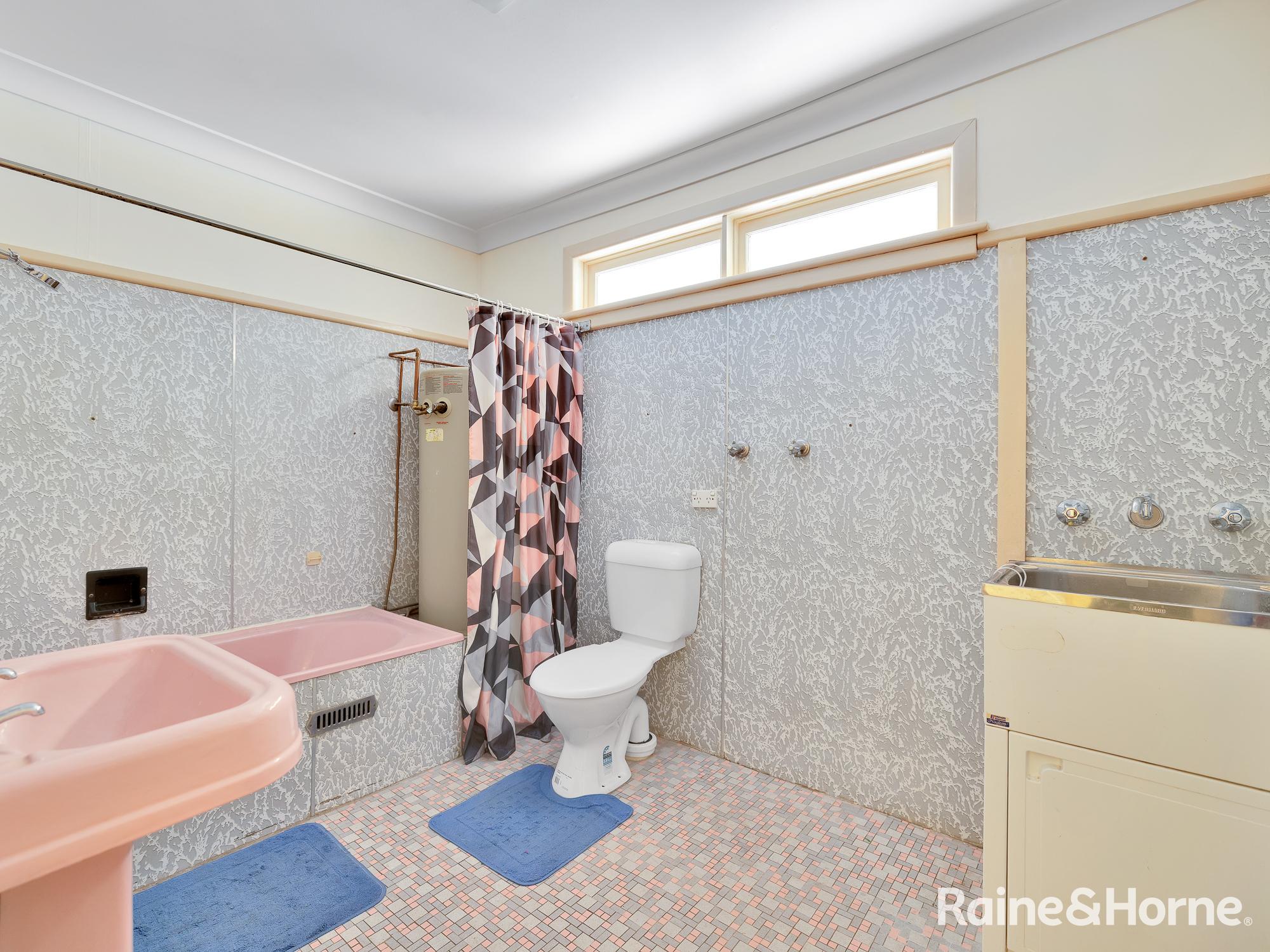3-bedroom house at GOLD NUGGERTS 33 DENISON STREET, SOFALA NSW 2795, Bathurst, New South Wales