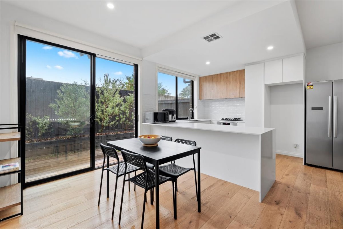 2-bedroom unit at 2/59 Jetty Road, Rosebud, VIC 3939, Mornington Peninsula, Victoria