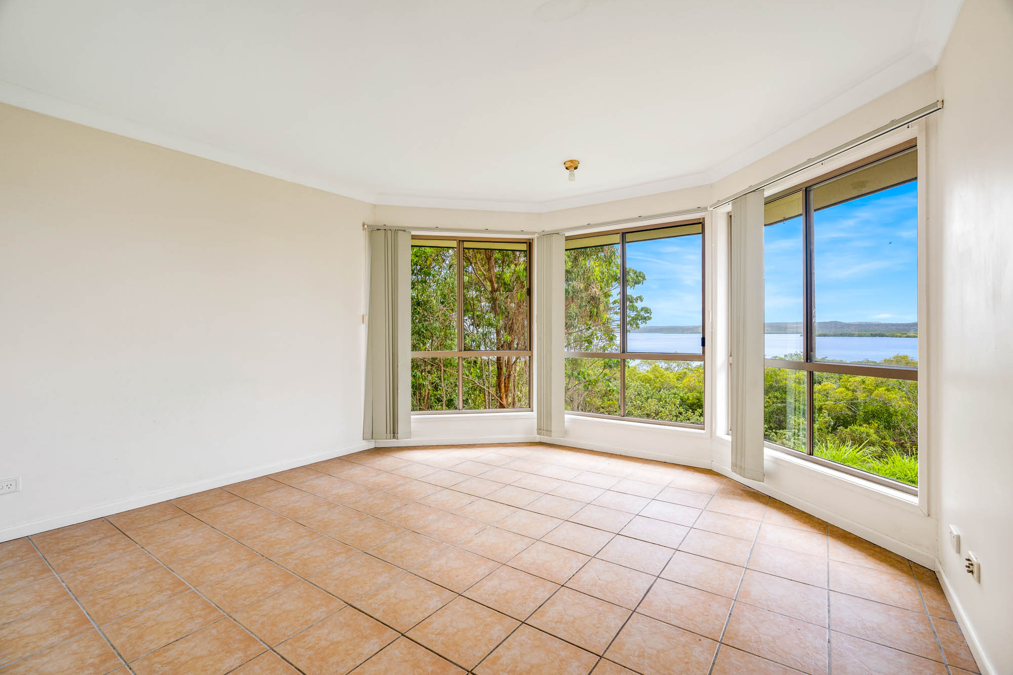 23 Bay Drive, Russell Island, QLD 4184 - Image 6