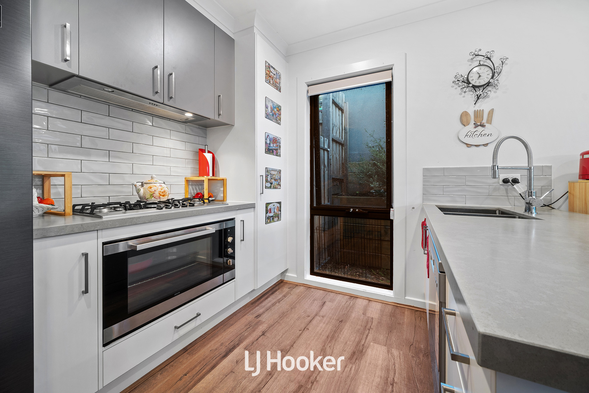 2/14 Outlook Drive, Berwick, VIC 3806 - Image 7