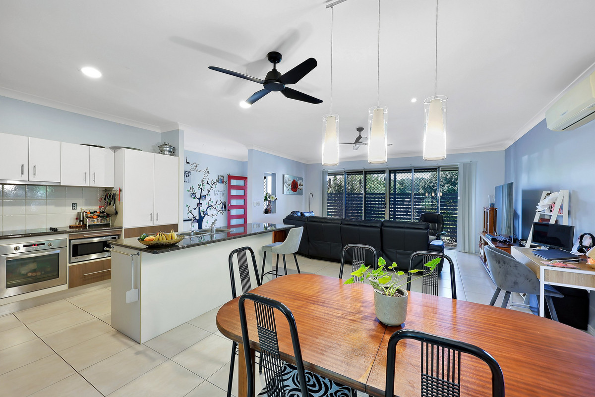 8 AQUA COURT, Toogoom QLD 4655 - Image 5