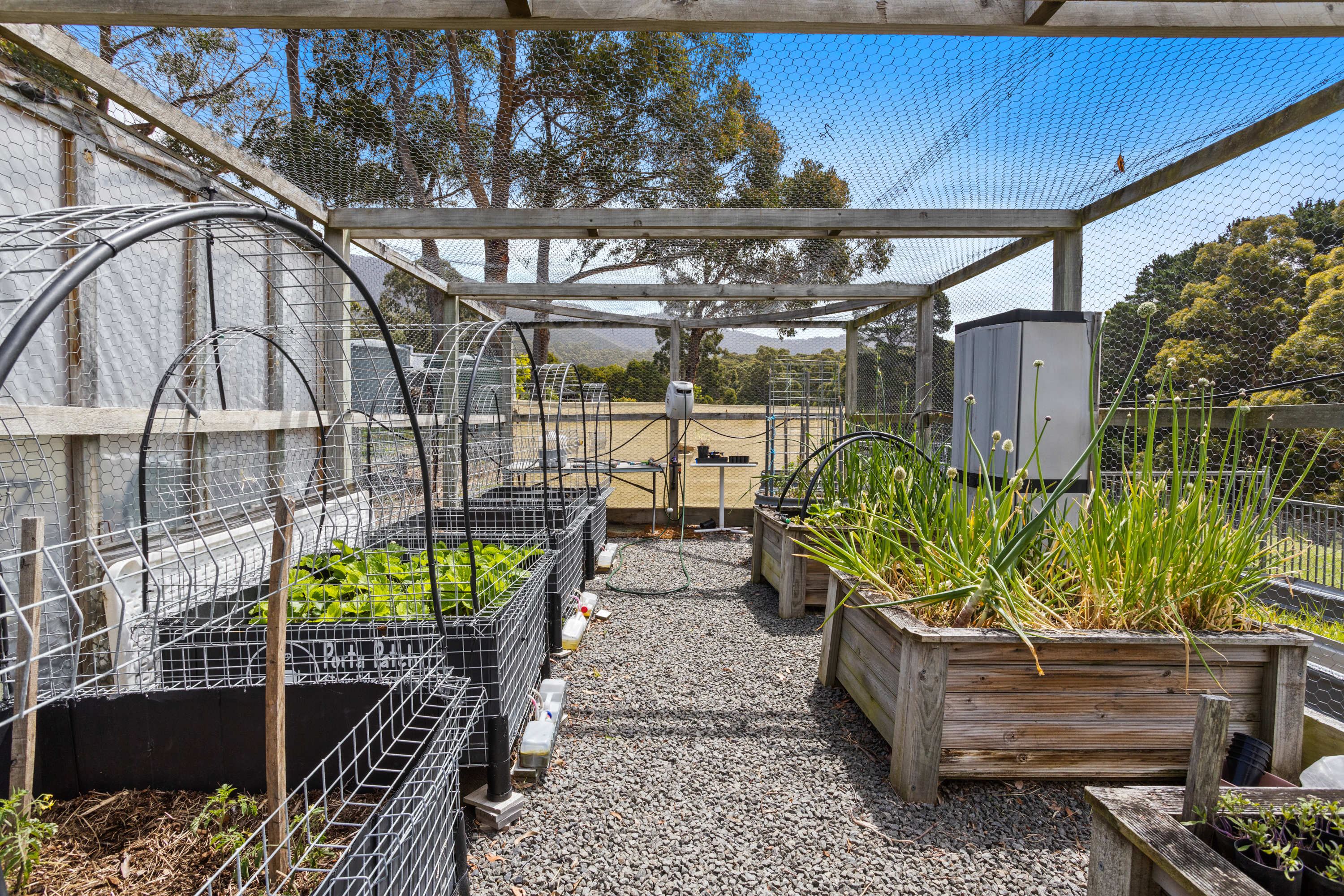 5-bedroom house at HONEYWOOD COTTAGE 72 PULLENS ROAD, WOODBRIDGE TAS 7162, Kingborough, Tasmania