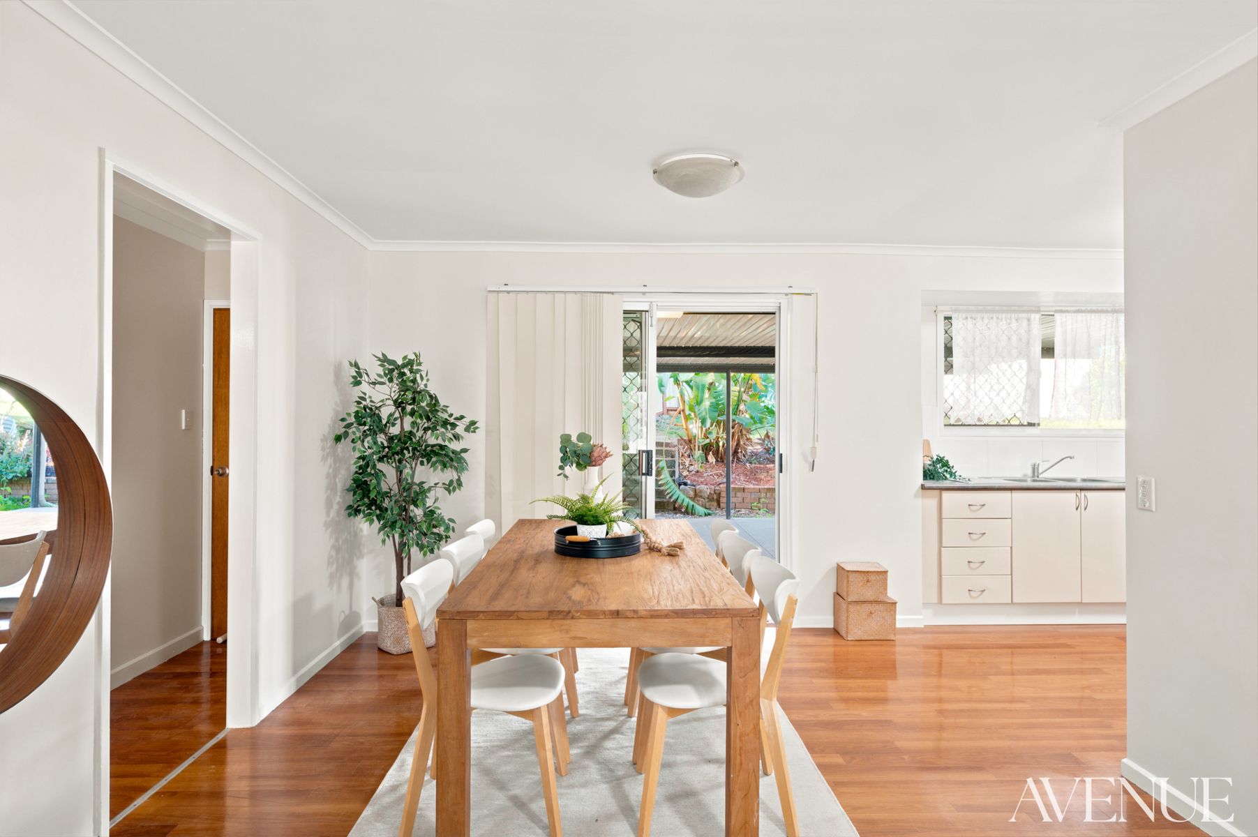 18 Eugene Street, Boronia Heights, QLD 4124 - Image 6