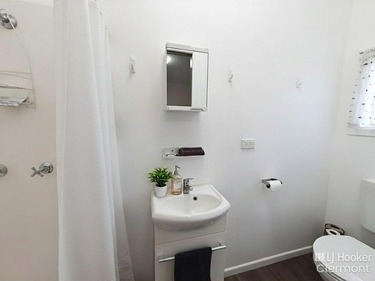 3-bedroom house at 40 Beatty Street, Clermont, QLD 4721, Isaac, Queensland