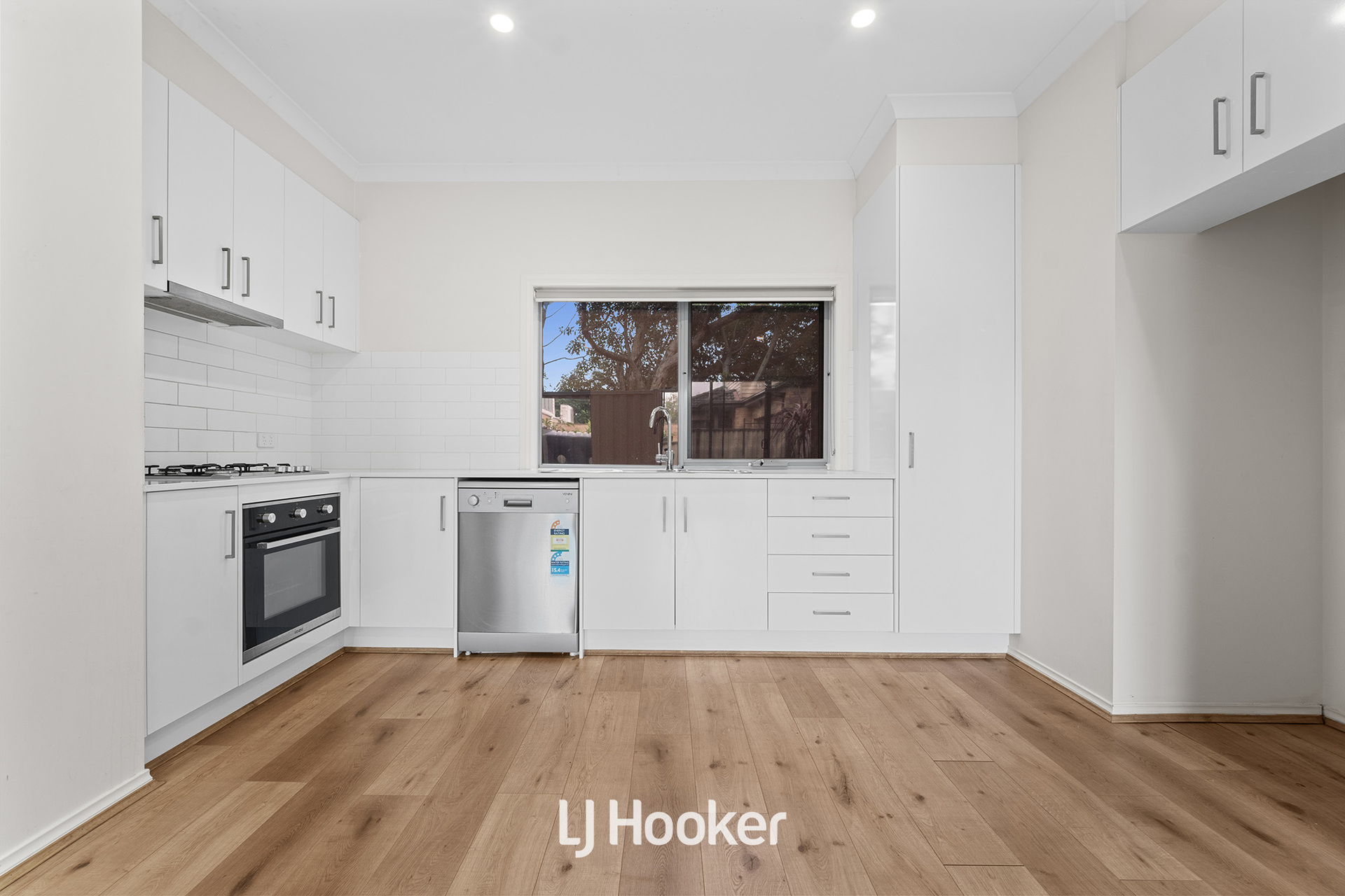 UNIT 3 29 BURROWS AVENUE, Dandenong VIC 3175 - Image 4