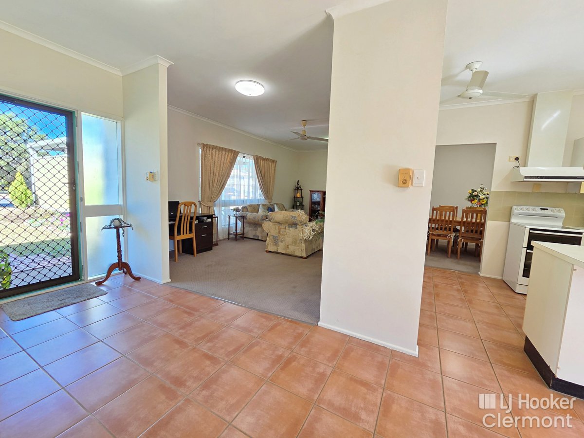32 COLLINS STREET, Clermont QLD 4721 - Image 6