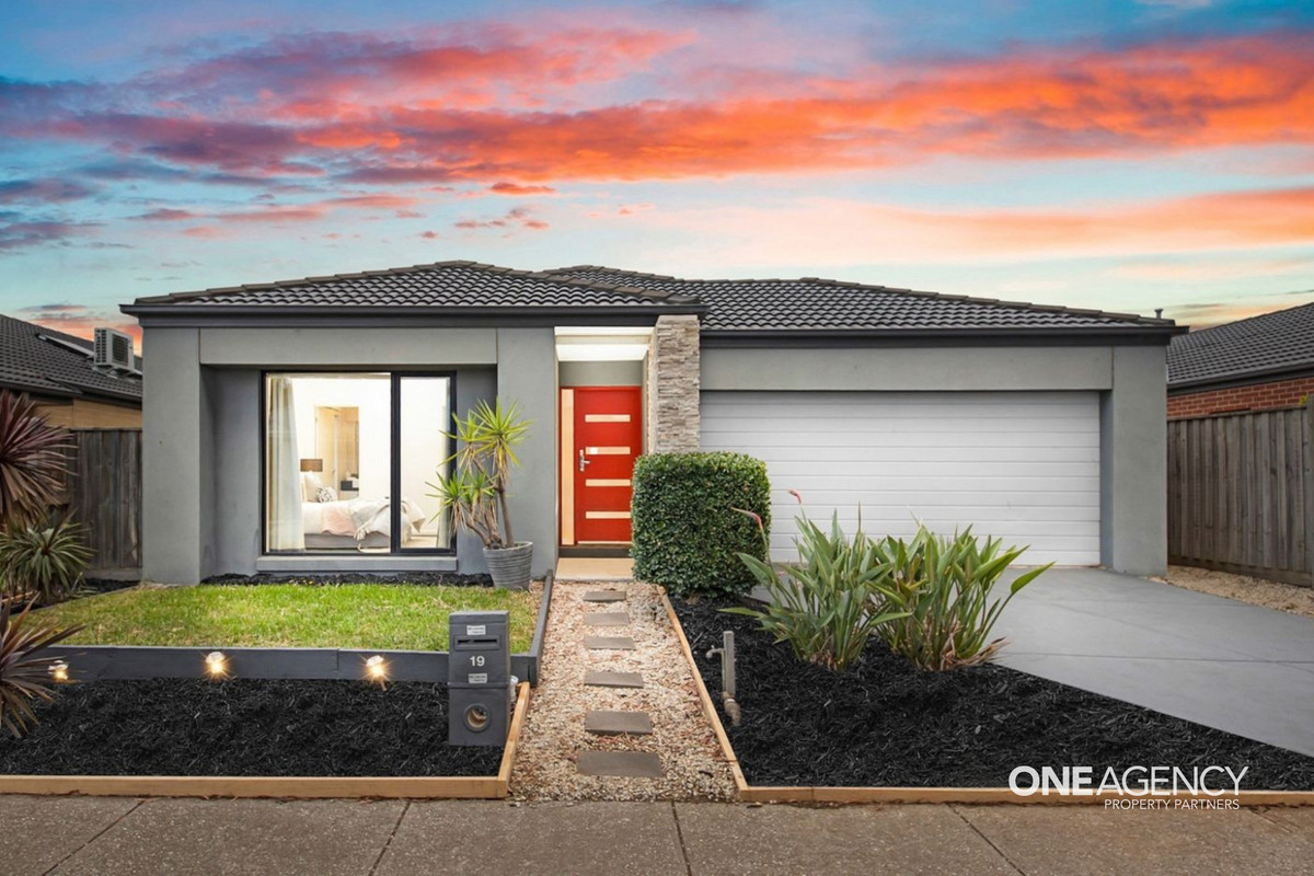 3-bedroom house at 19 Baltic Circuit, Point Cook, VIC 3030, Wyndham, Victoria