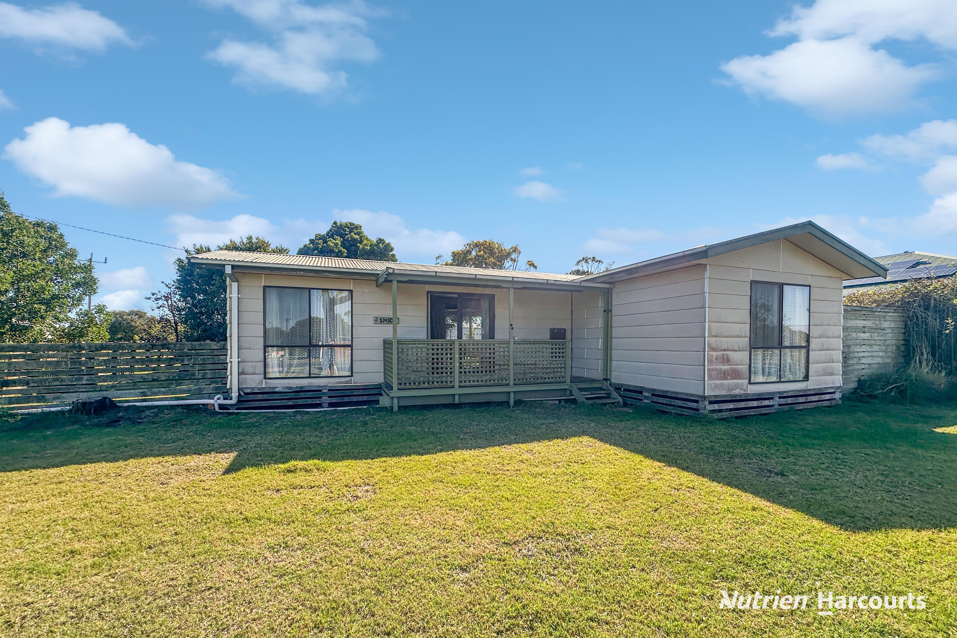 2-bedroom house at 80 Mcloughlins Road, Mcloughlins Beach, VIC 3874, Wellington, Victoria