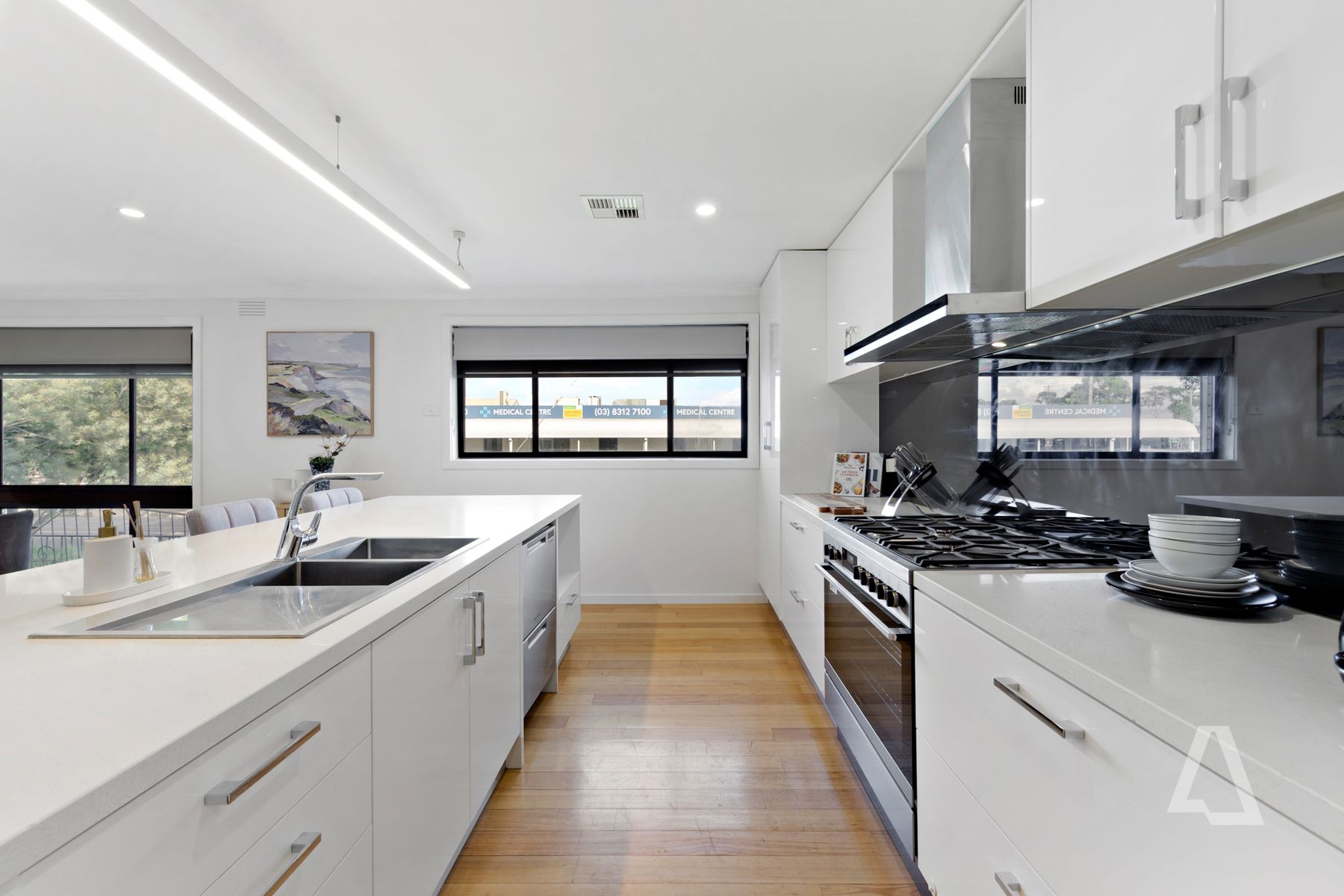 57 SUNSHINE AVENUE, St Albans VIC 3021 - Image 4