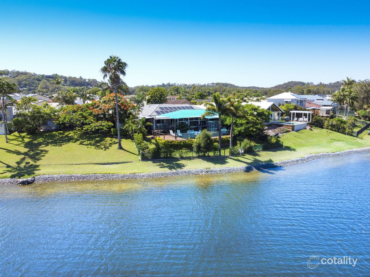 196 ACANTHUS AVENUE, Burleigh Waters QLD 4220 - Image 3