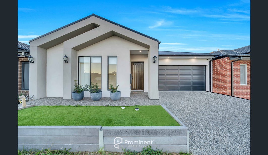 4-bedroom house at 17 Naples Avenue, Berwick, VIC 3806, Casey, Victoria