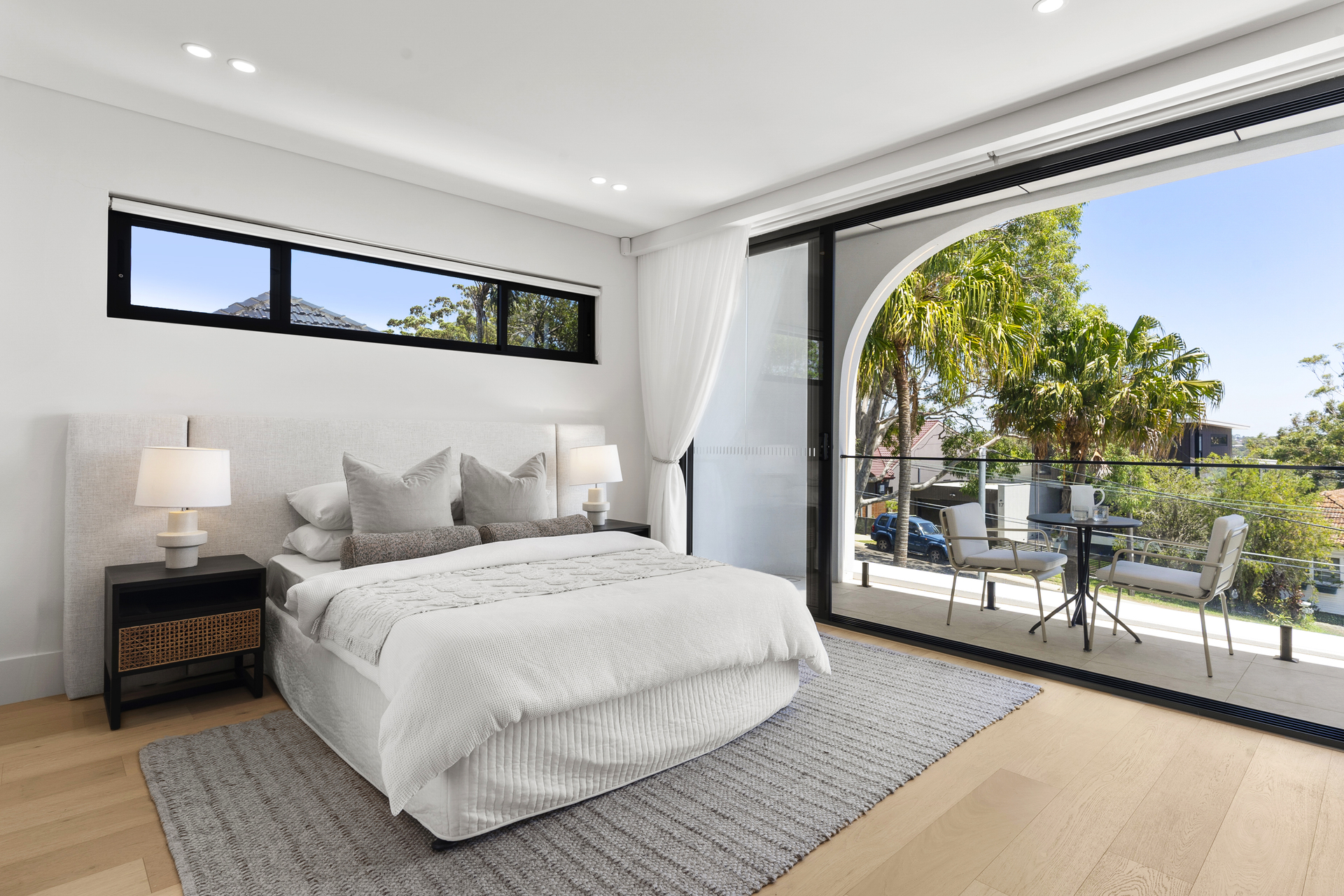 5-bedroom unit at 4B Rocklea Crescent, Sylvania, NSW 2224, Sutherland, New South Wales